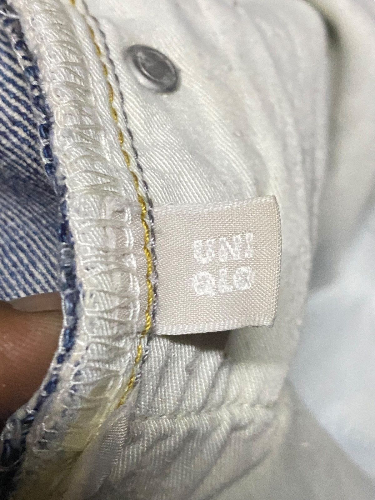 Uniqlo Vintage Japanese Brand Uniqlo Light Wash Loose Jeans Size US 33 - 17 Thumbnail