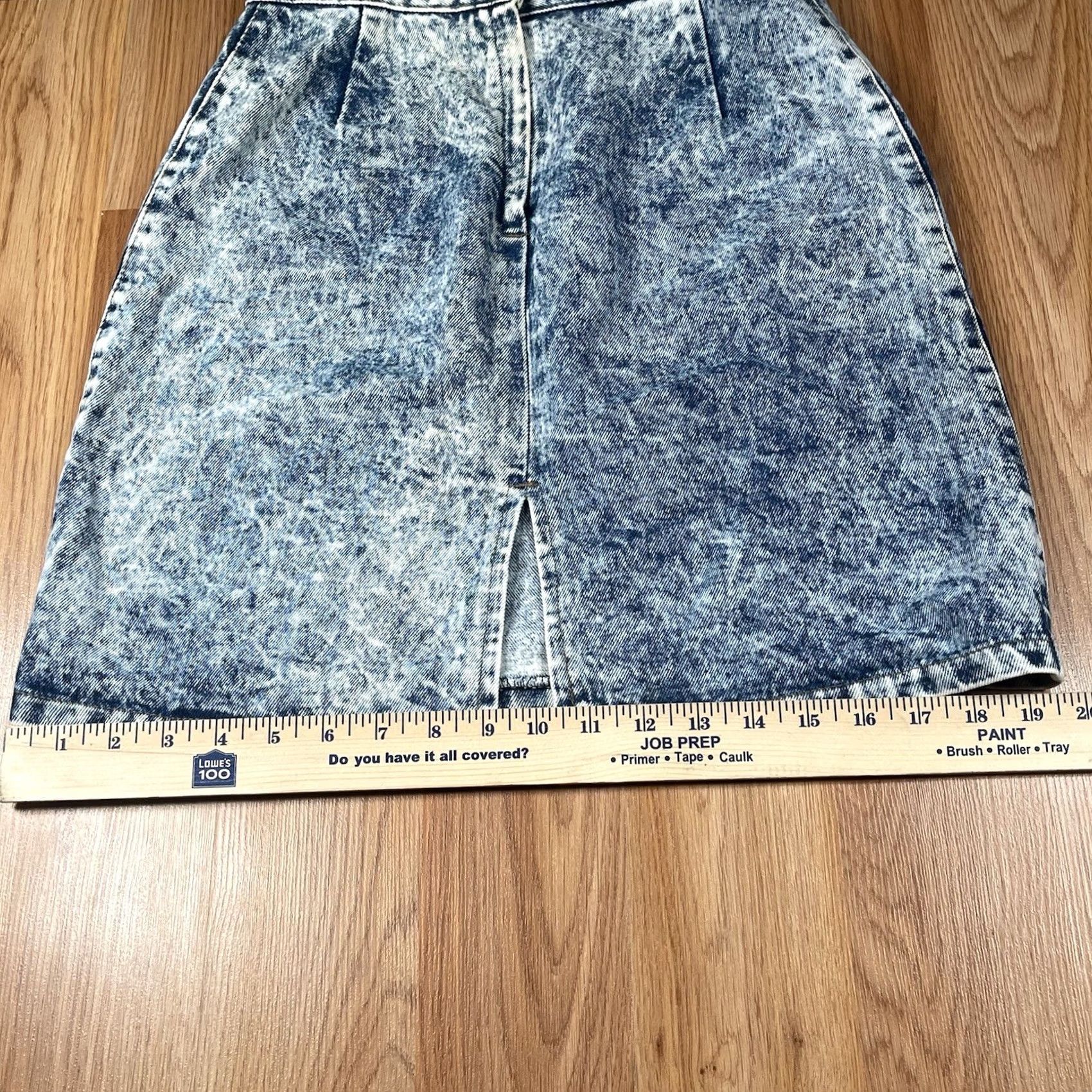 Vintage VINTAGE First Denim Skirt Women’s 7 Blue Wash Knee Length Straight & Pencil Skirt Womens 7 Blue Jeans Size 28" / US 6 / IT 42 - 6 Thumbnail