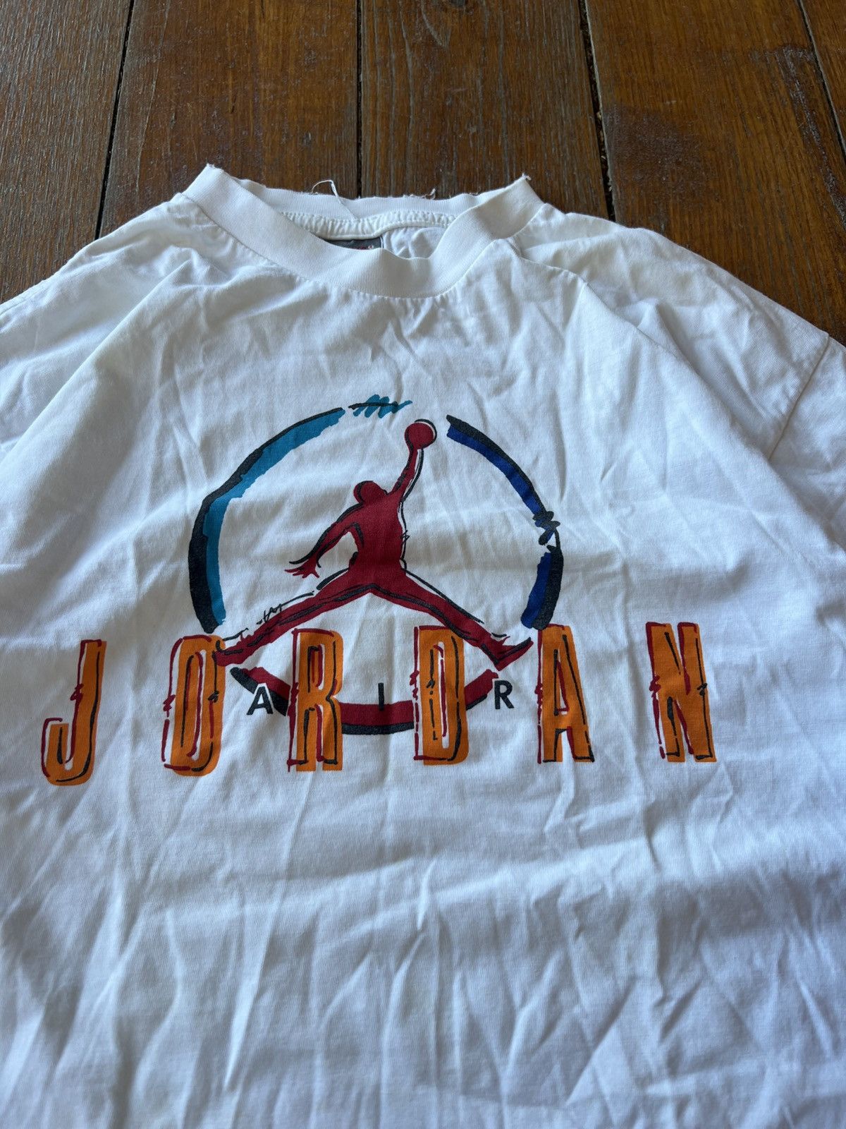 Jordan Brand VINTAGE 90’S MICHAEL JORDAN NIKE GRAPHIC JUMP MAN T SHIRT Size US S / EU 44-46 / 1 - 2 Thumbnail