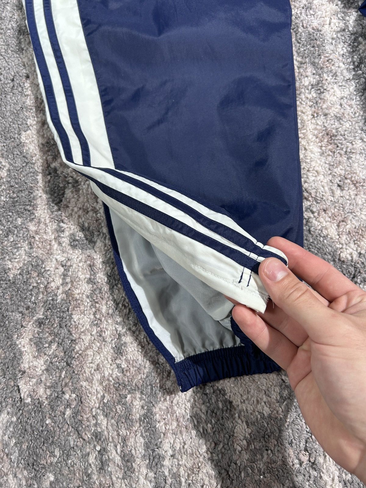 Adidas × Vintage Adidas Vintage Mens Nylon Pants Drill Y2K Size US 36 / EU 52 - 9 Thumbnail