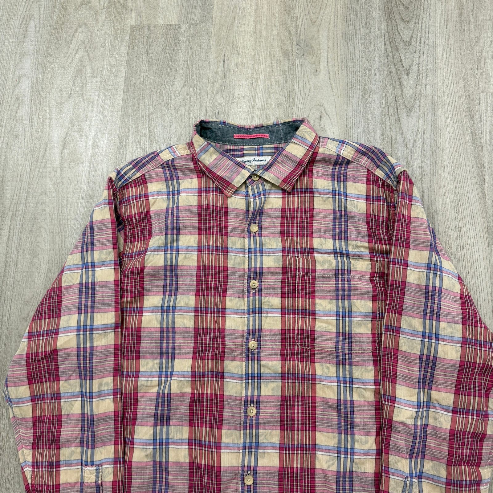 Tommy Bahama Tommy Bahama Button Shirt Men's Extra Large XL Red Pink Size US XL / EU 56 / 4 - 2 Thumbnail