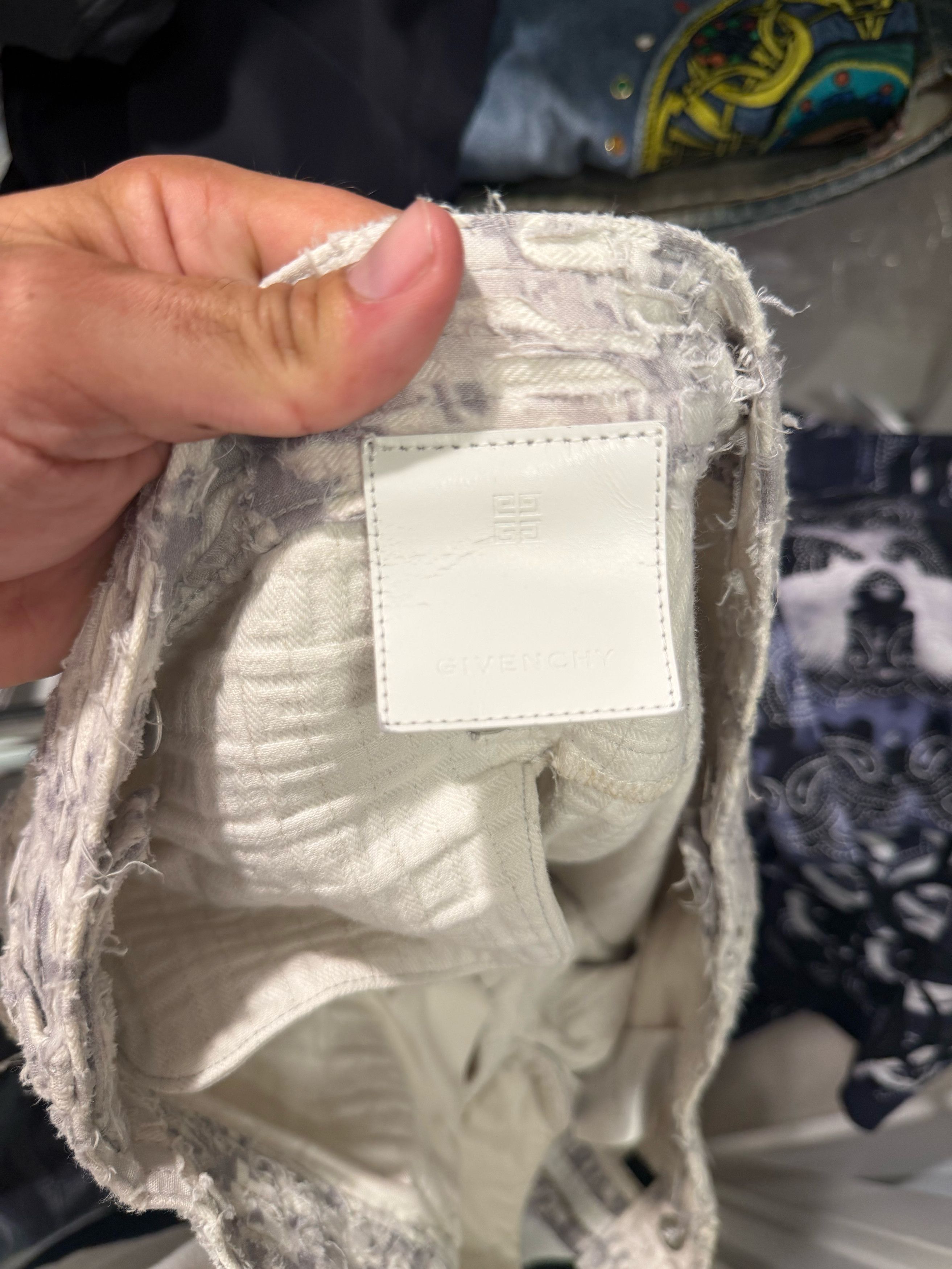 Givenchy Givenchy Distressed White Denim Pants Size US 36 / EU 52 - 4 Thumbnail