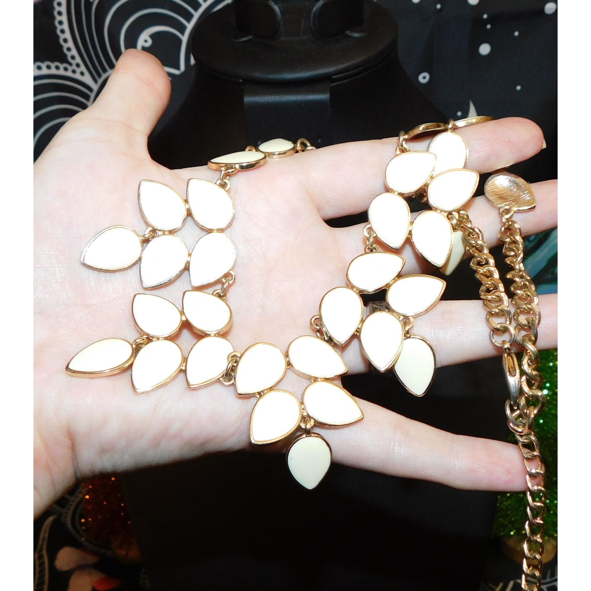 Other Baublebar White Floral Leaf Bib Necklace Size ONE SIZE - 4 Thumbnail