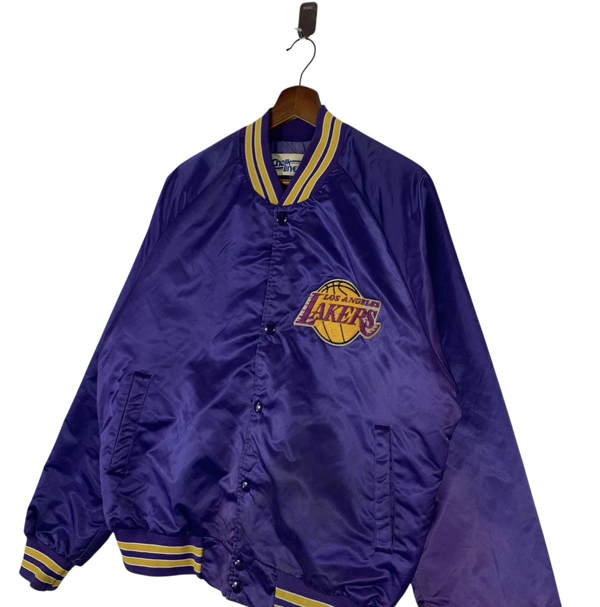 NBA VINTAGE LOS ANGELES LAKERS NBA VARSITY SATIN JACKET Size US M / EU 48-50 / 2 - 3 Thumbnail