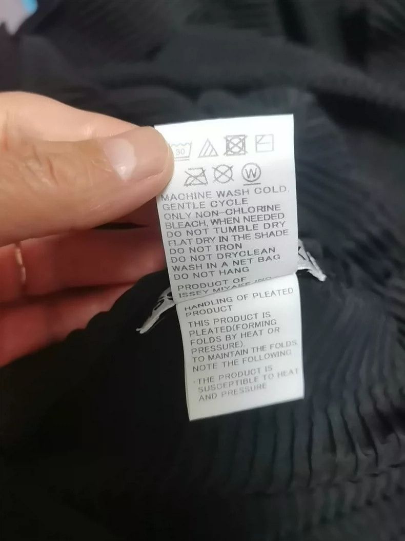 Issey Miyake Issey Miyake size:2 Black parachute series dress Size S / US 4 / IT 40 - 3 Thumbnail