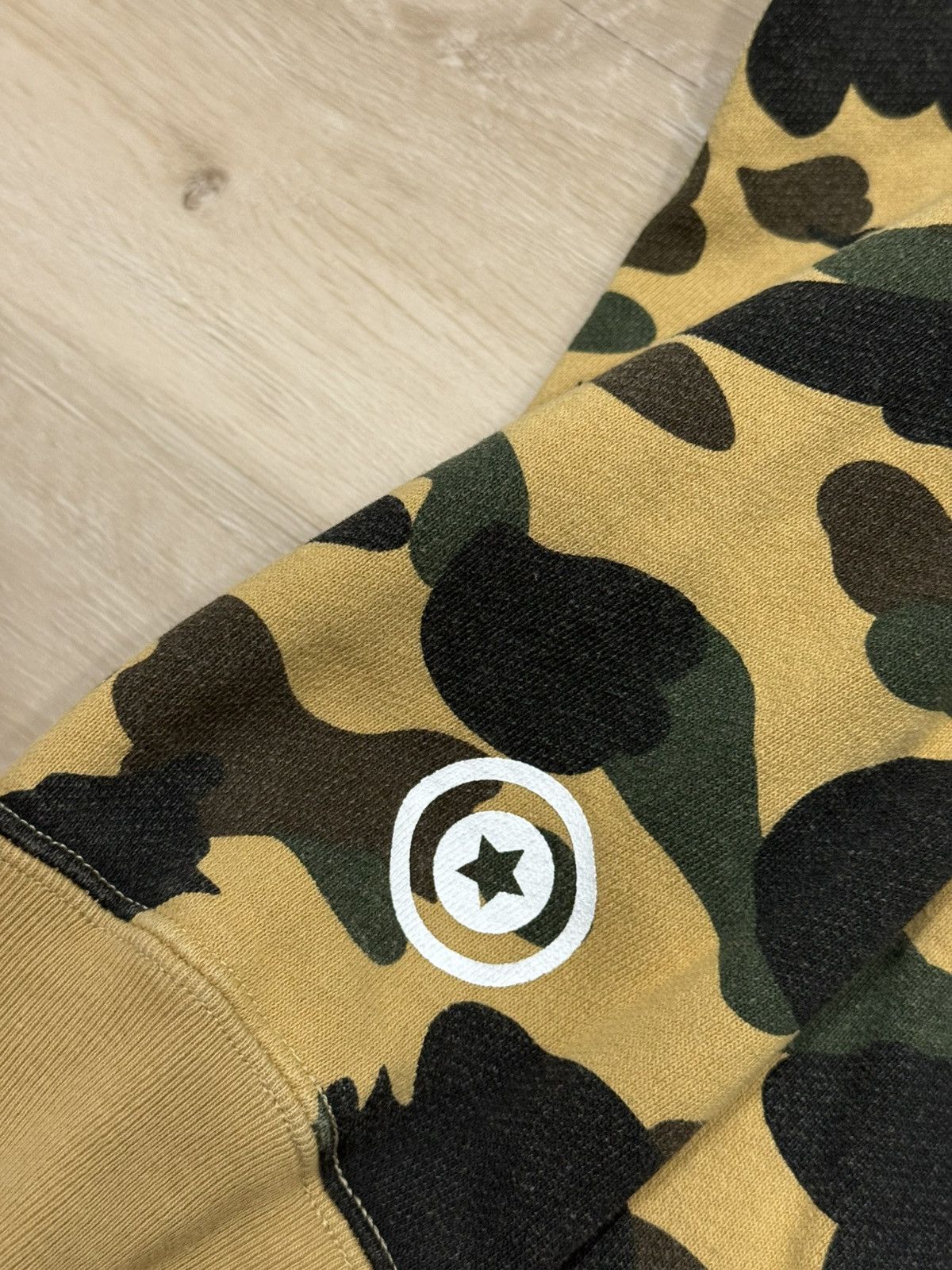 Bape Bape 1st Camo Shark Crewneck Sweatshirt Size US L / EU 52-54 / 3 - 7 Thumbnail