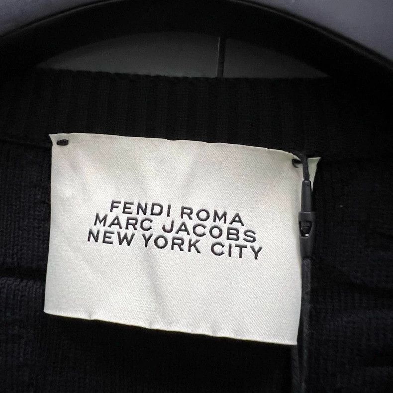 Fendi Fendi Black embossed old flower knitted short sleeves Size US S / EU 44-46 / 1 - 4 Thumbnail