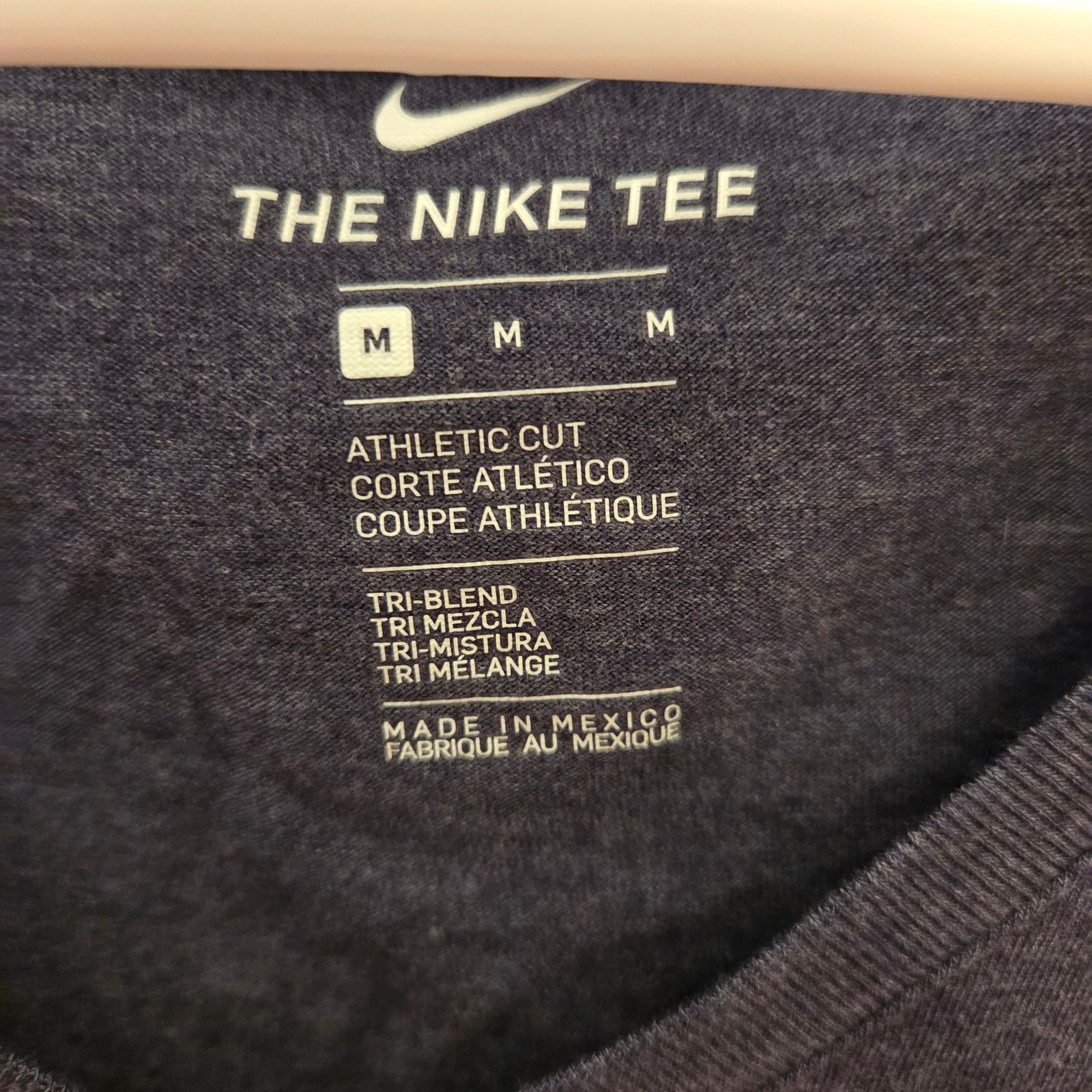 Nike Nike Michigan Wolverines Women's Navy Blue V-Neck Tee - M Size M / US 6-8 / IT 42-44 - 5 Thumbnail