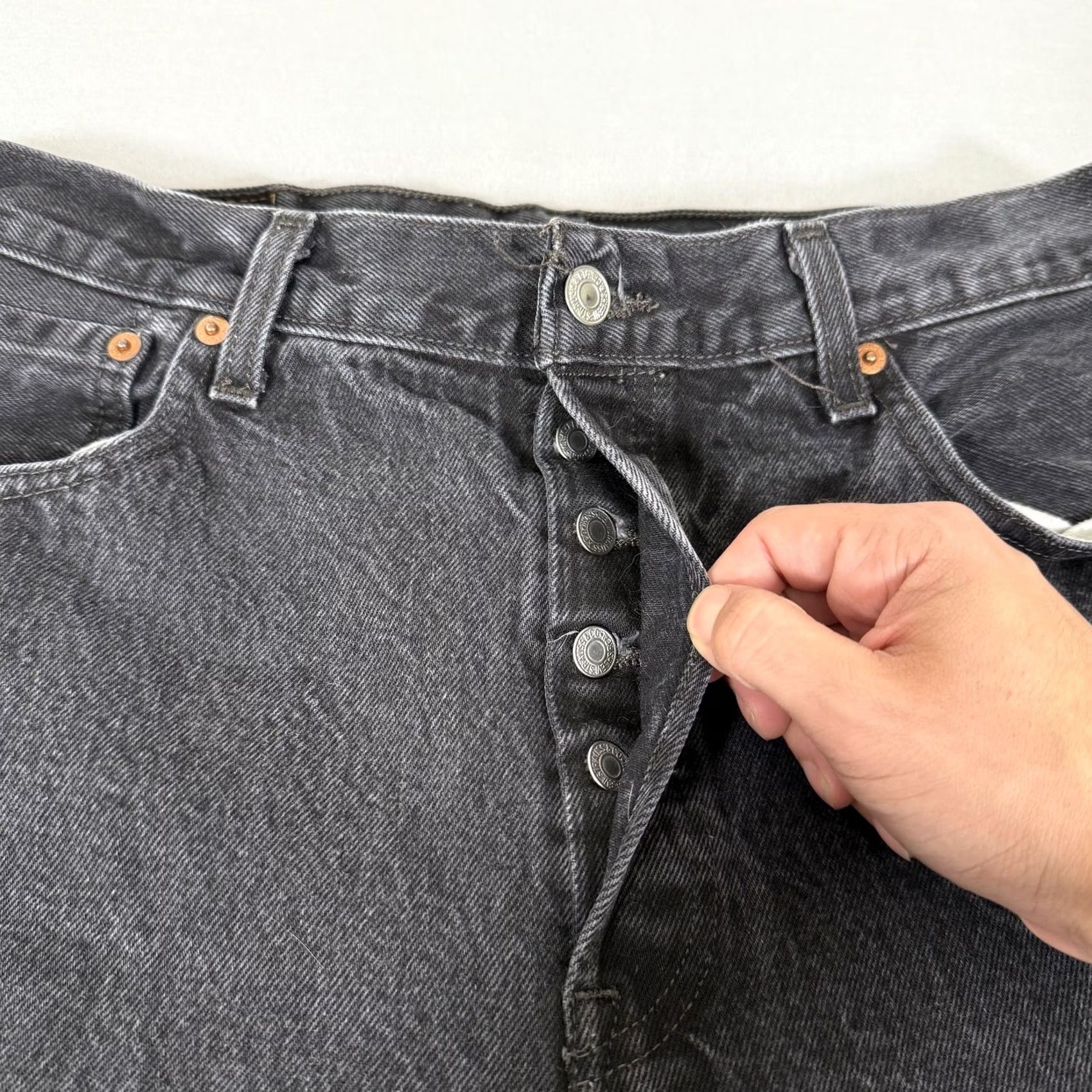 Levi's Levi's 501 Jeans Mens Regular Straight Leg 34x30 Black Denim Cotton Button Fly Pockets Vintage: No West Cowboy Theme Cowboy Size US 34 / EU 50 - 3 Thumbnail