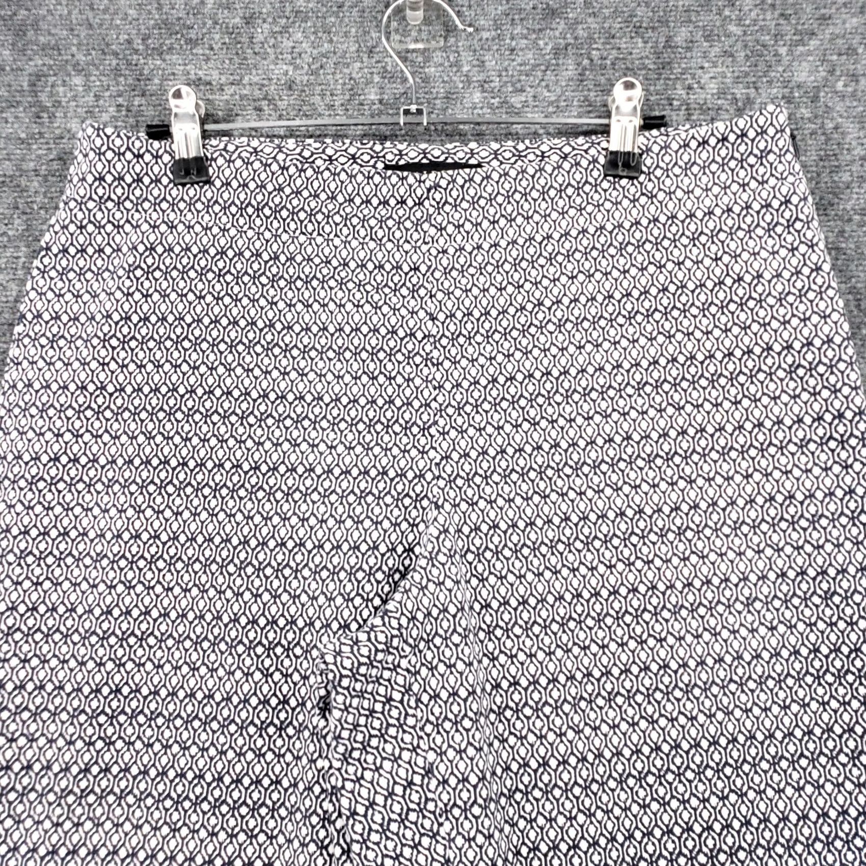 Talbots Talbots Pants Womens 10 Blue White Crop Straight Geometric Stretch Size 32" / US 10 / IT 46 - 4 Thumbnail