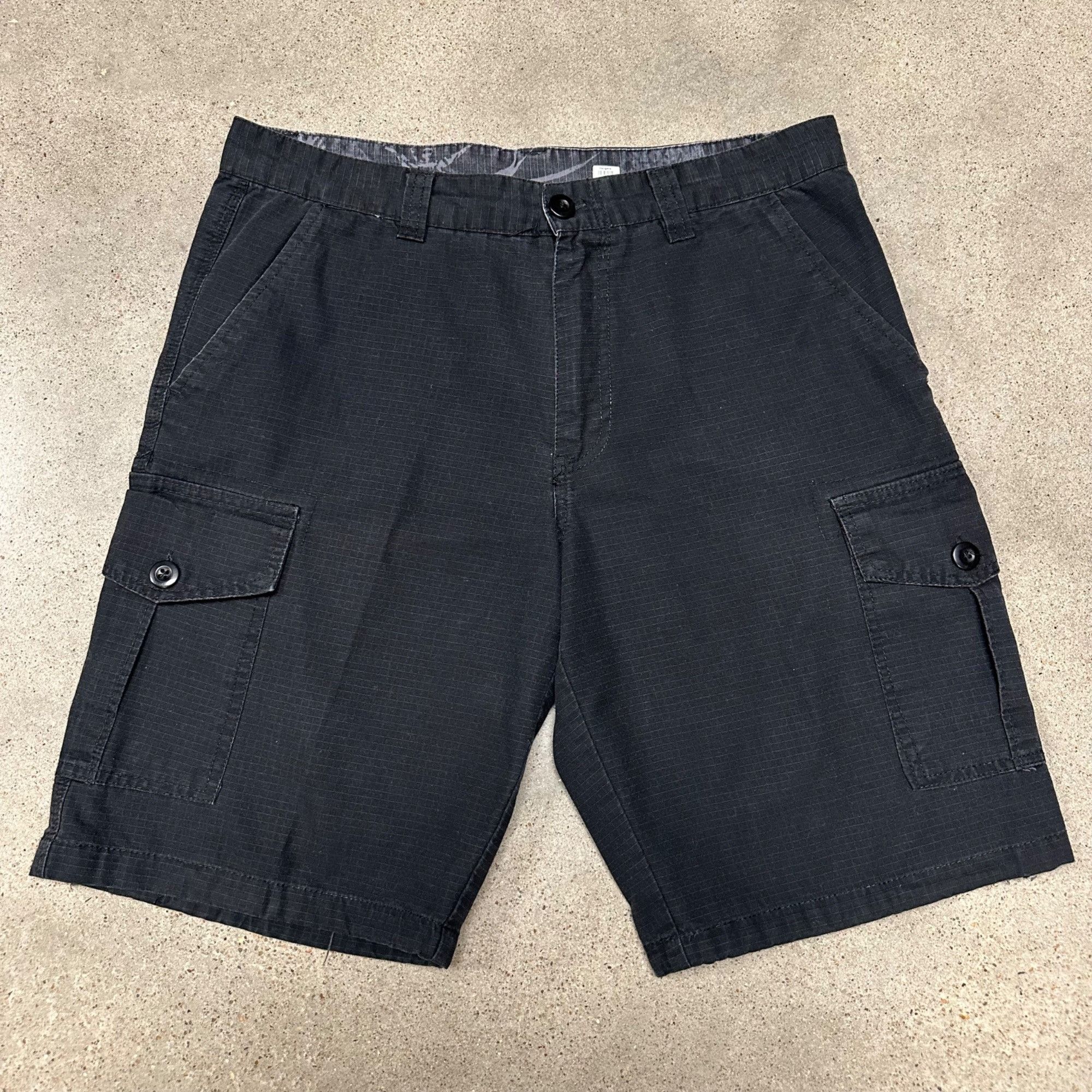 Vintage Vintage Y2K Burnside Black Cargo Ripstop Shorts Size US 34 / EU 50 - 1 Thumbnail