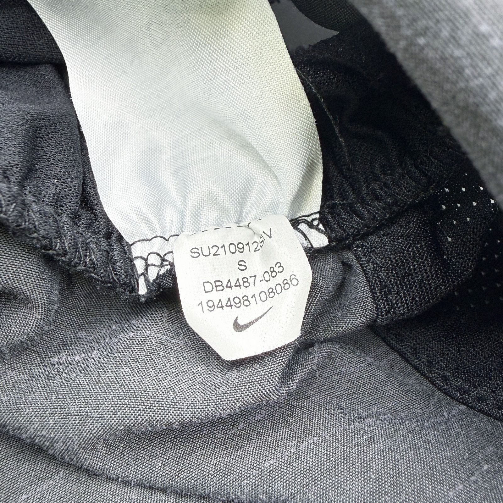Nike Nike Dri-Fit Gray/Black Lined Briefed Athletic Shorts Women' Size 27" / US 4 / IT 40 - 6 Thumbnail
