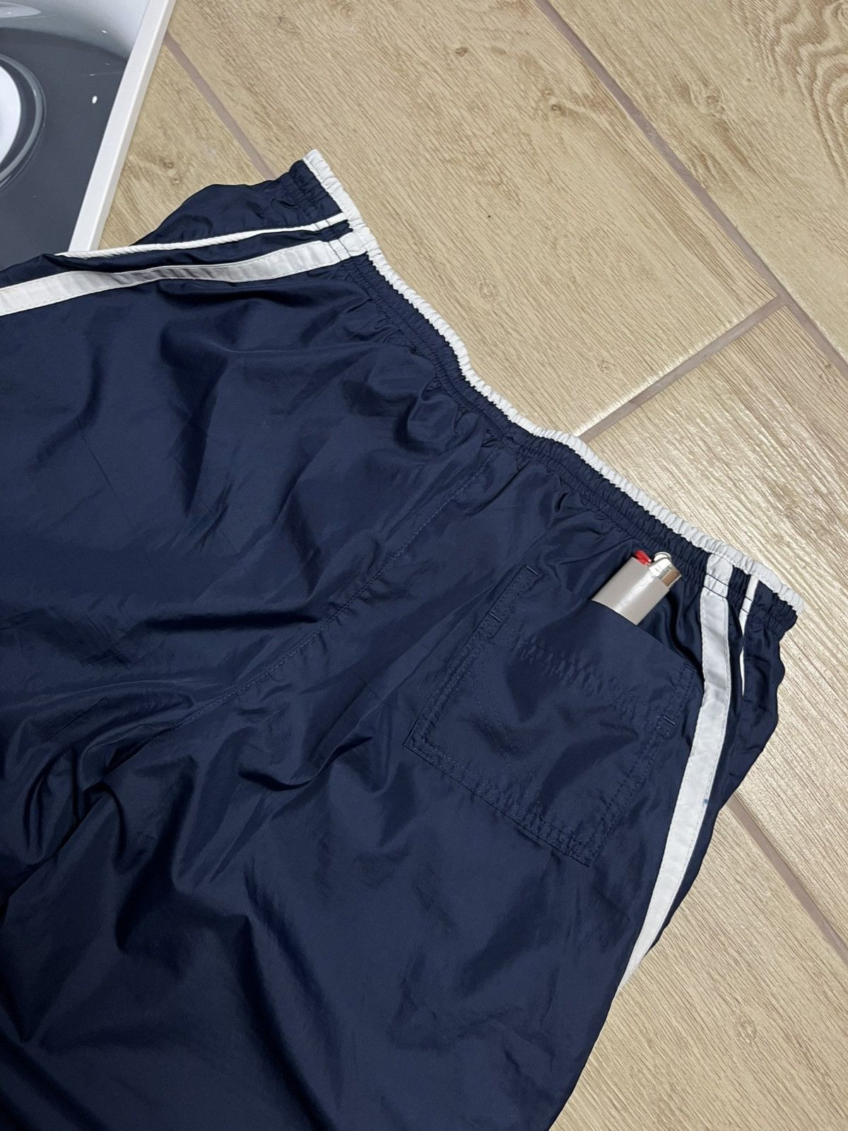 Nike Vintage Nike Nylon Logo Truck Pants Y2K 00’s Size S Size US 30 / EU 46 - 7 Thumbnail