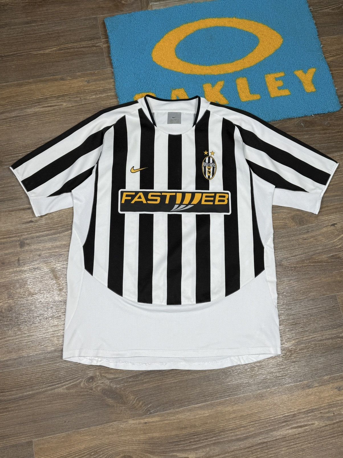 Nike Vintage Nike FC Juventus Home 2003/4 Soccer Jersey Size L Size US L / EU 52-54 / 3 - 1 Thumbnail