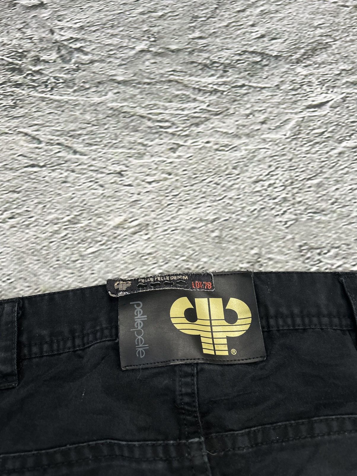 Pelle Pelle Pelle Pelle vintage black cargo pants small logo Y2K Size US 34 / EU 50 - 9 Thumbnail