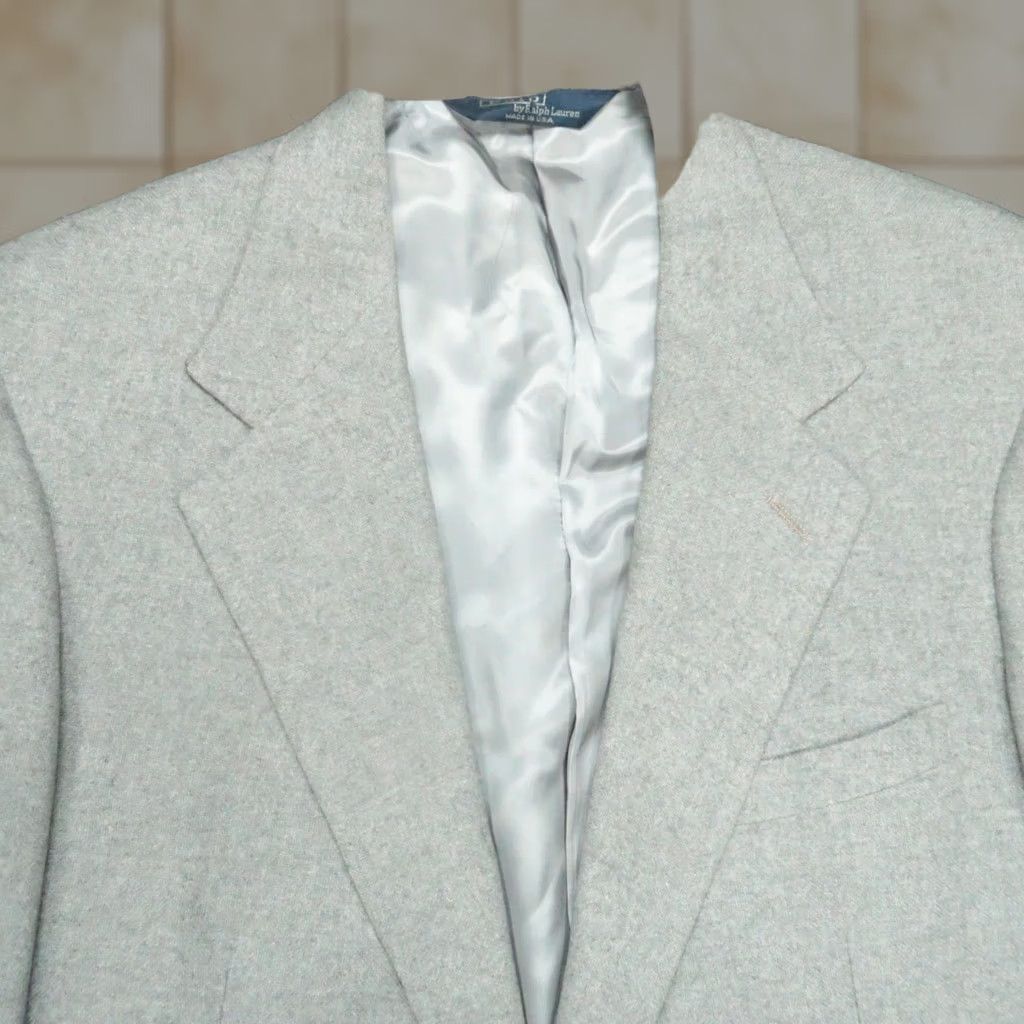Polo Ralph Lauren VINTAGE Polo Ralph Lauren Blazer Mens 41R Gray Cashmere Sport Coat Jacket VTG Size US L / EU 52-54 / 3 - 1 Thumbnail