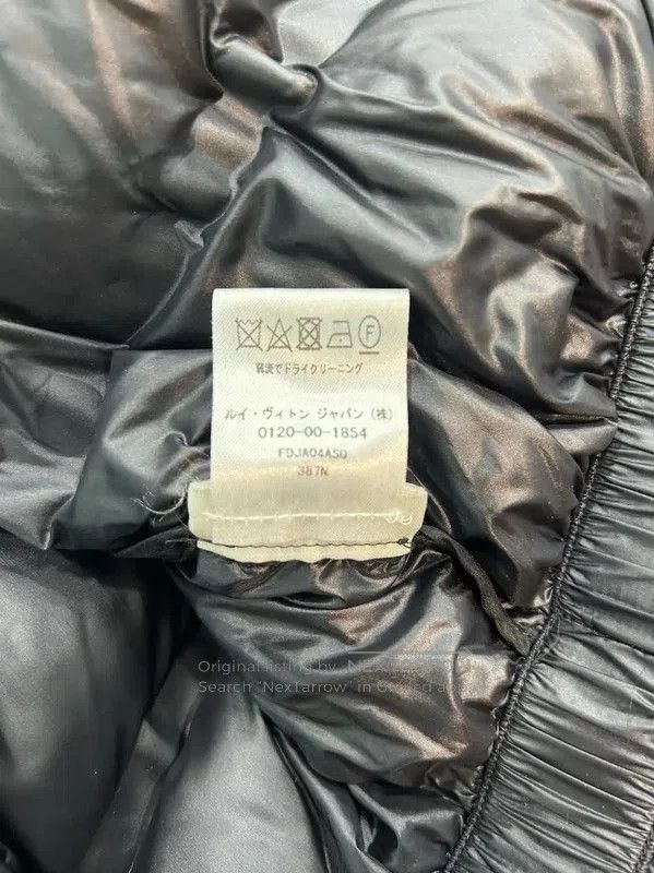 Louis Vuitton Louis Vuitton Black Women's Short Down Jacket . Size M / US 6-8 / IT 42-44 - 7 Thumbnail
