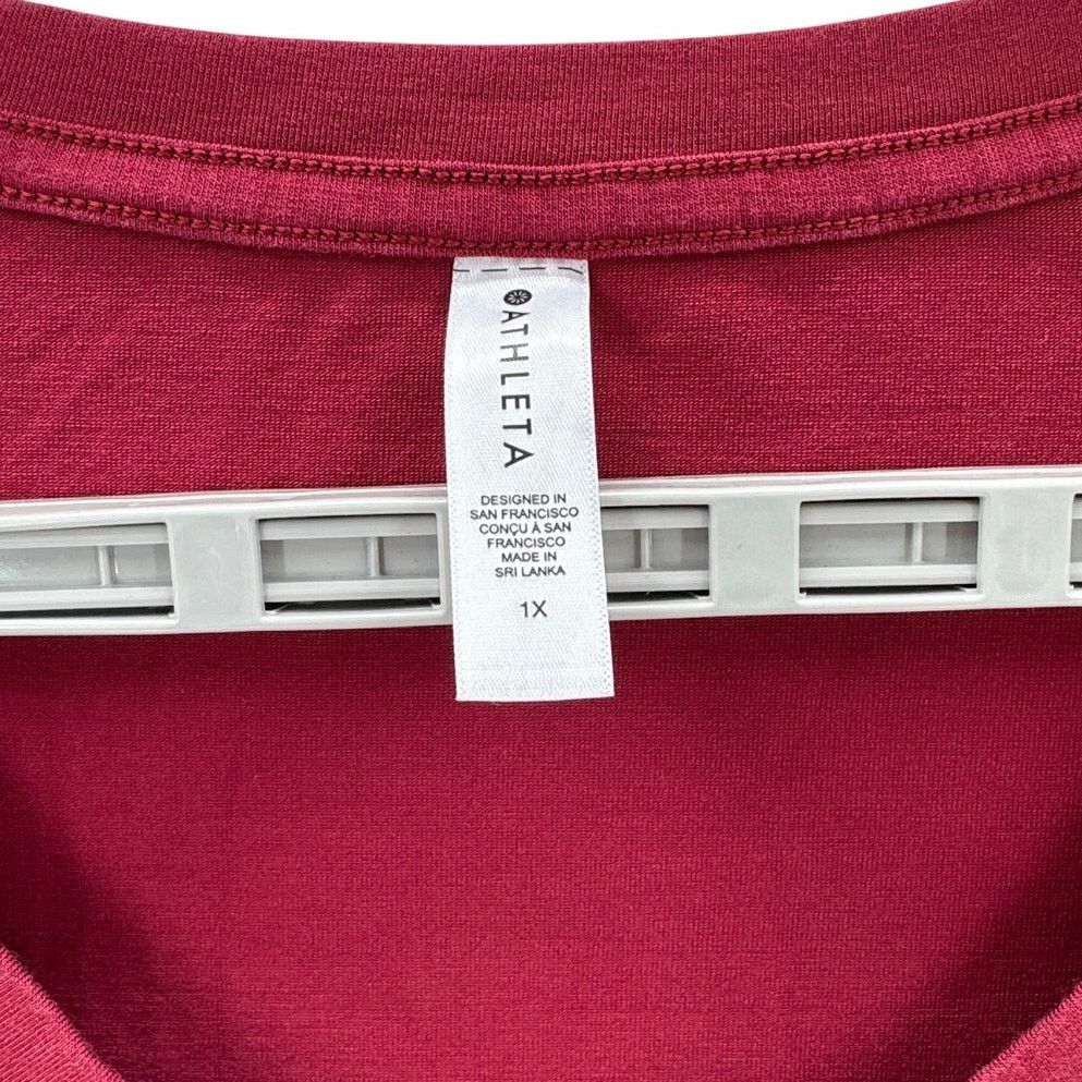 Athleta Athleta Essential V-Neck Top size 1X side slit decadent red Size XL / US 12-14 / IT 48-50 - 3 Thumbnail