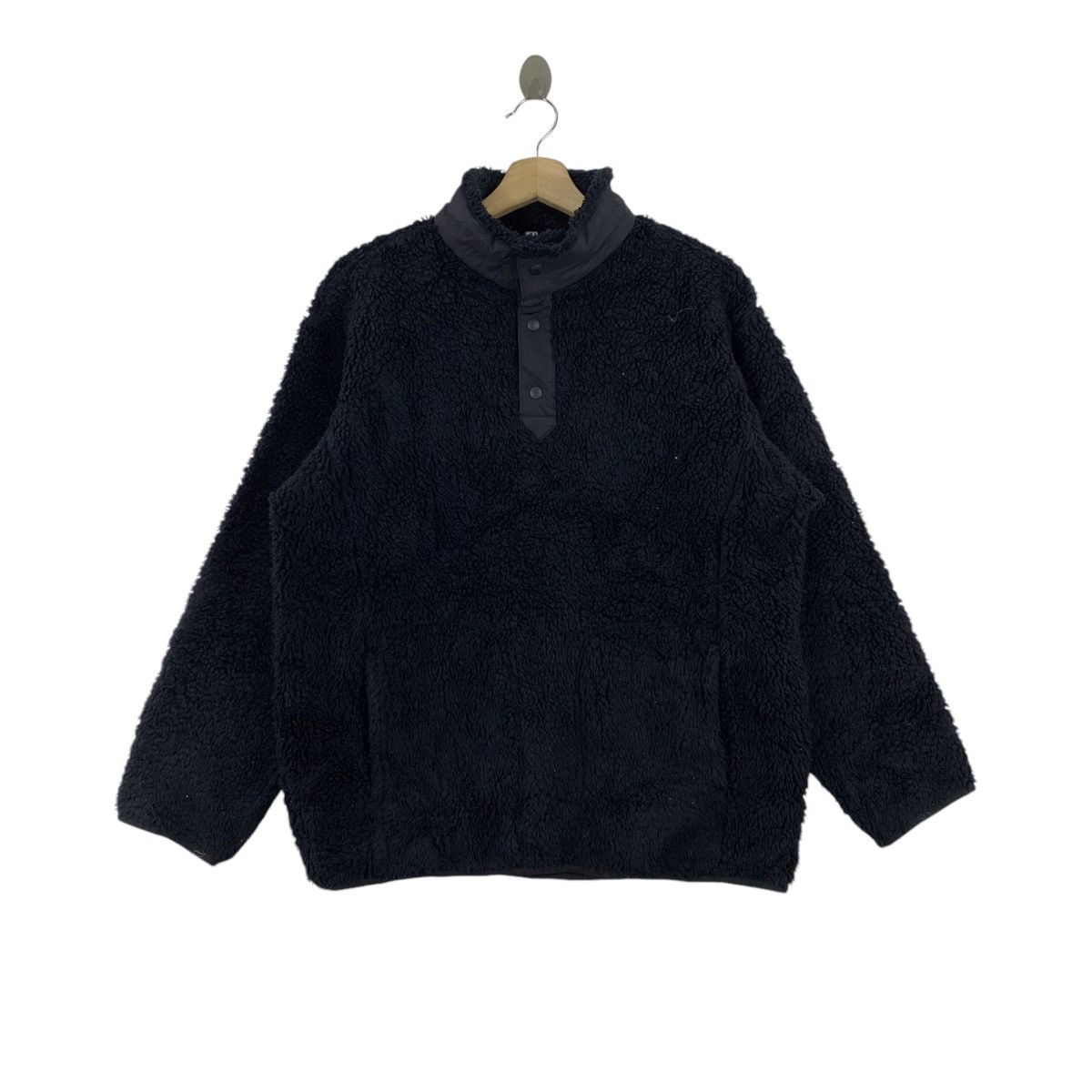 Uniqlo × White Mountaineering WHITE MOUNTAINEERING x UNIQLO Black Sherpa Fleece Sweatshirt Size US M / EU 48-50 / 2 - 1 Thumbnail