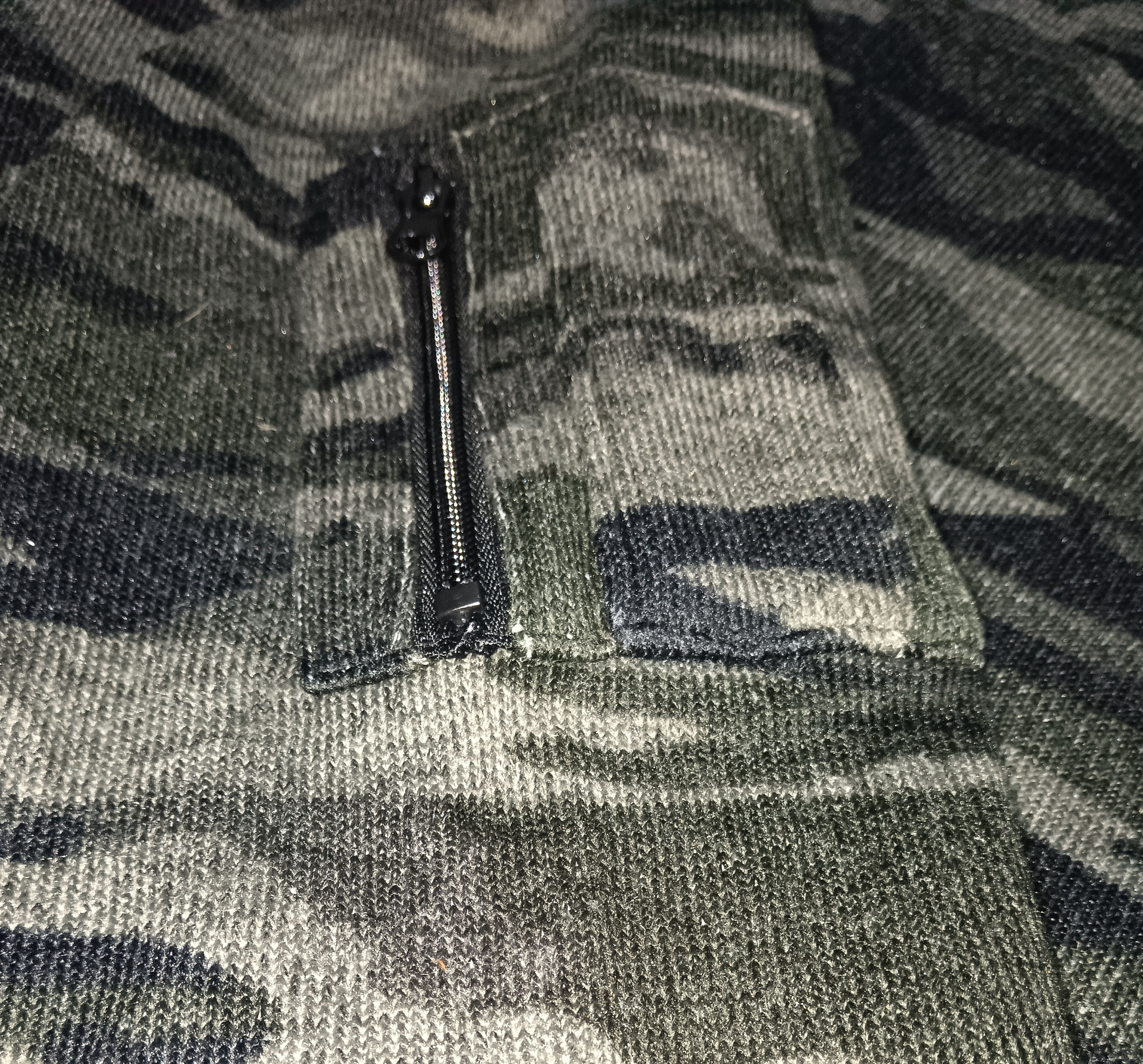 Japanese Brand IN KOKOMO OVP MARIJUANA CAMOUFLAGE VARSITY JACKET Size US L / EU 52-54 / 3 - 7 Thumbnail