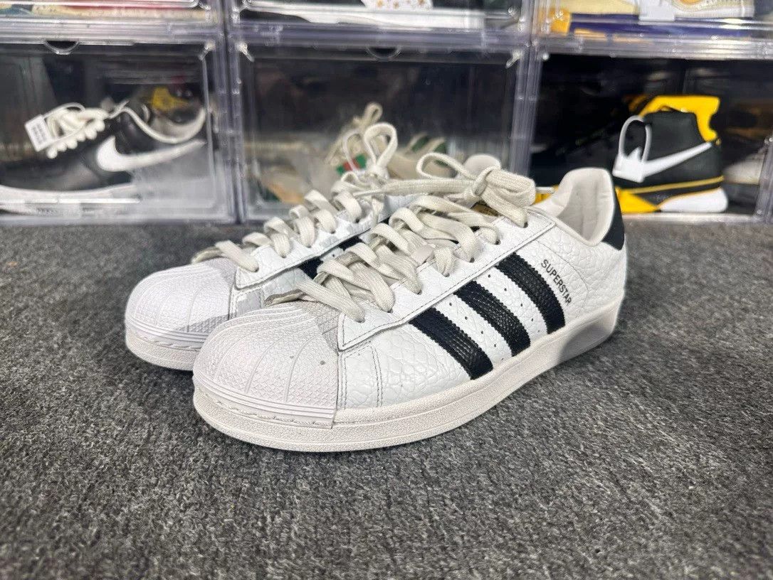 Adidas Adidas White Lowtop Sneakers 10 Men Size US 10 / EU 43 - 1 Thumbnail