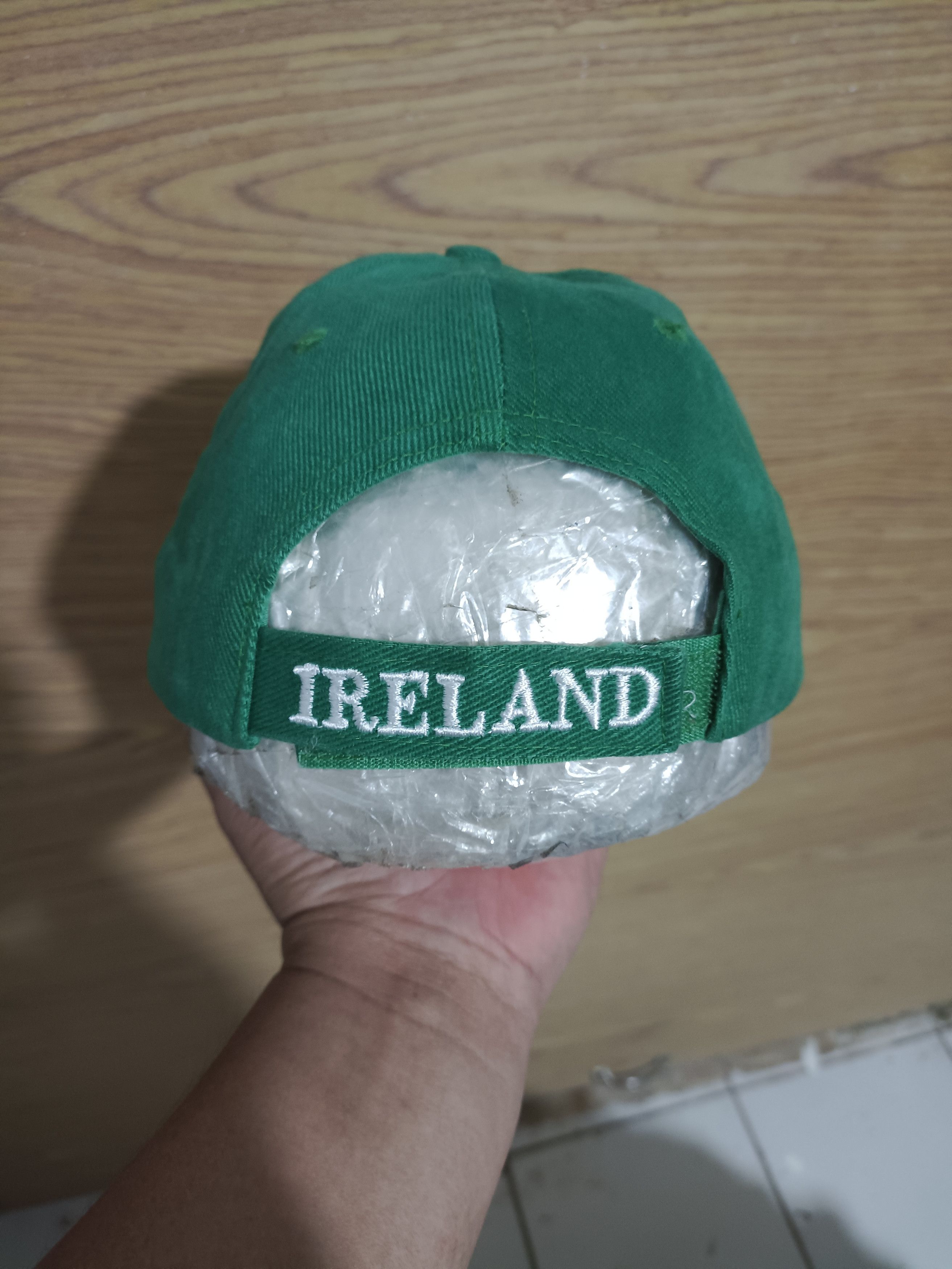 Vintage Vintage World Cup 2002 Ireland Team Size ONE SIZE - 7 Thumbnail