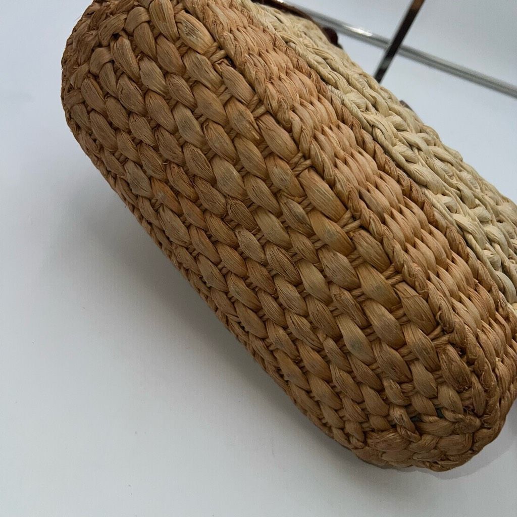 Brighton Brighton Vintage Straw and Wicker Shoulder Bag with Wicker Brighton Heart Bag Charm **see pics and description Size ONE SIZE - 7 Thumbnail