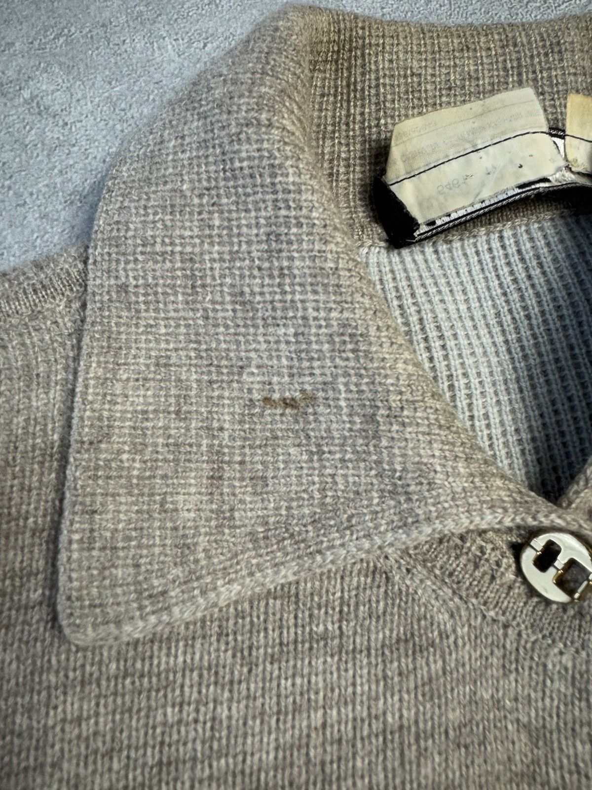 Salvatore Ferragamo Salvatore Ferragamo 100% Cashmere Knit Button Cardigan Size M / US 6-8 / IT 42-44 - 14 Thumbnail