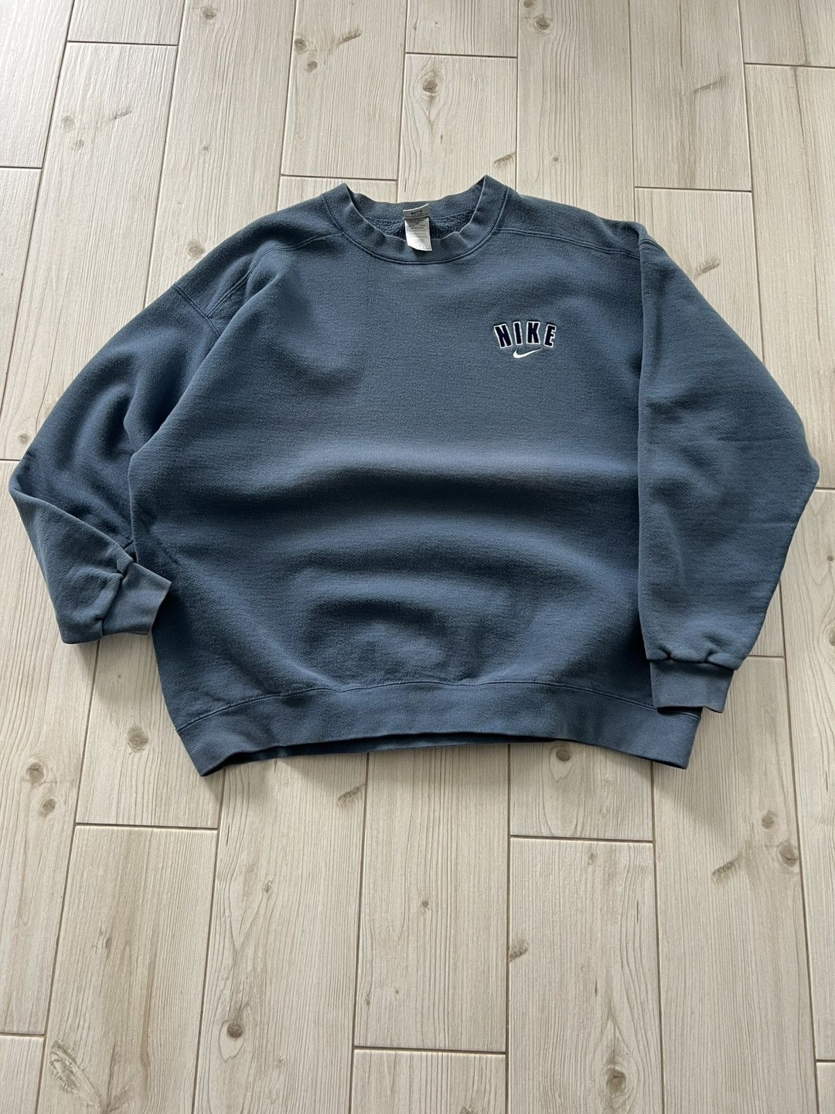 Nike Vintage 90s Nike Sweatshirt Y2K Hype Rare Size XL Size US XL / EU 56 / 4 - 8 Thumbnail