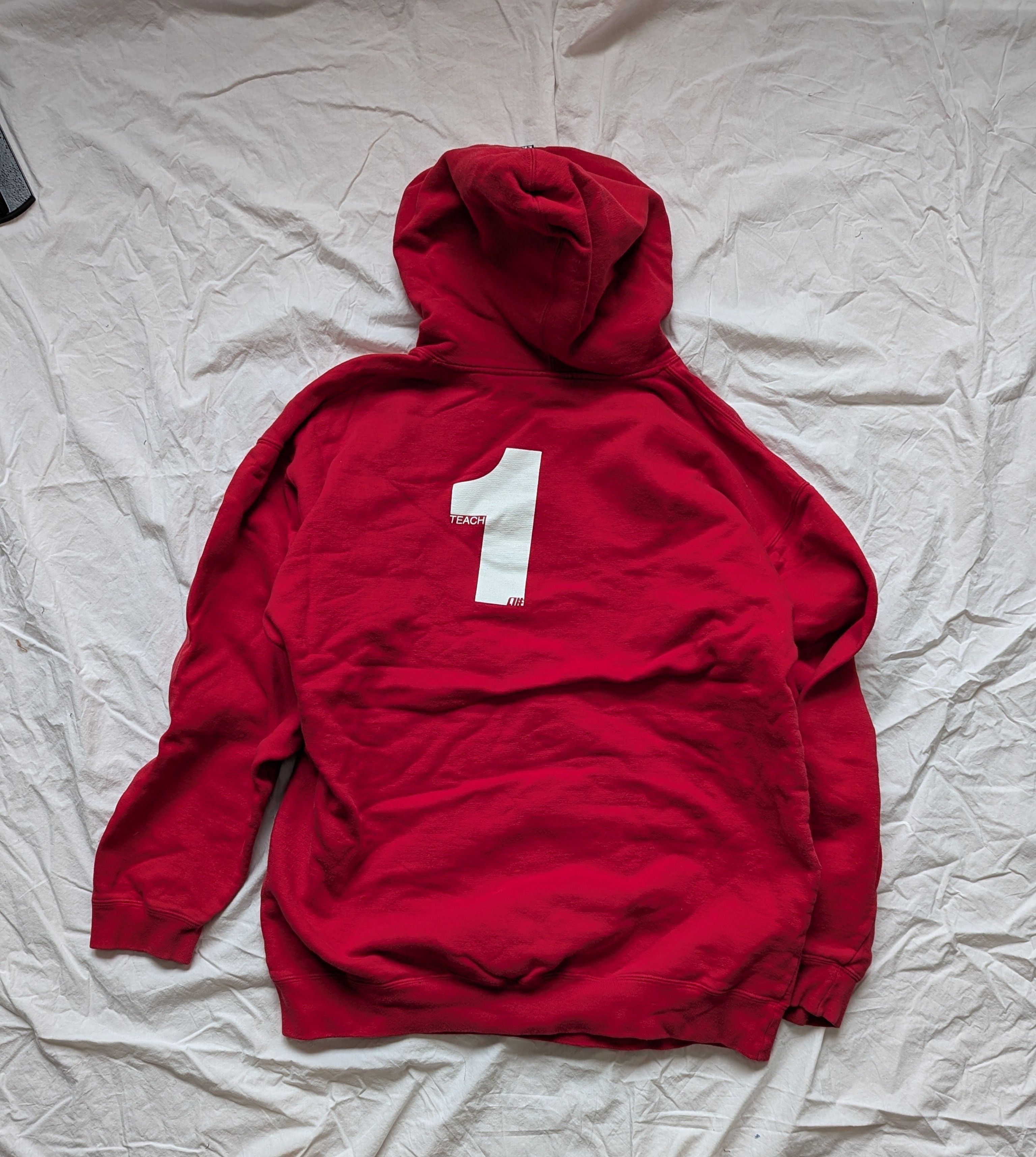 Alphanumeric Alphanumeric Each 1 Teach 1 hoodie in red Size US L / EU 52-54 / 3 - 3 Thumbnail