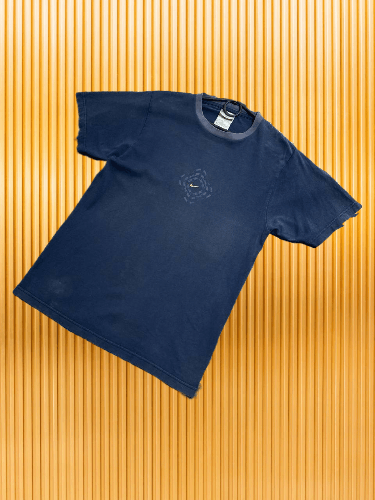 Nike Vintage 90s Nike Tennis Center Logo Faded Tee Size US S / EU 44-46 / 1 - 1 Thumbnail