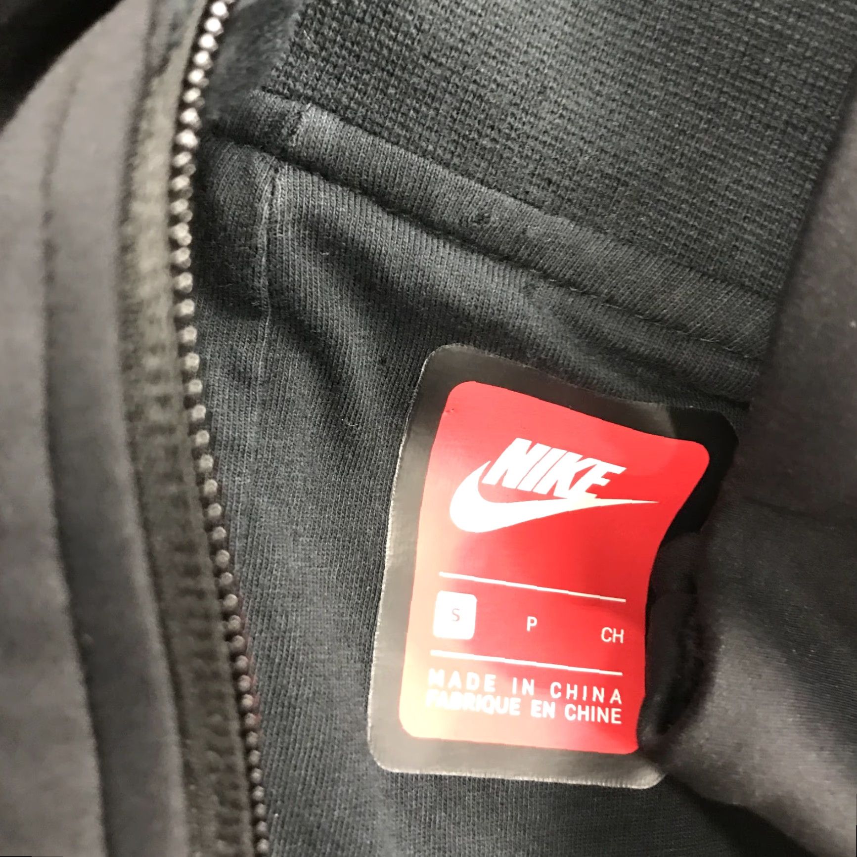 Nike Nike Tech Jacket Womens Small Black Sportswear Water Repellant Long Full Zip NSW Jacket Women S Black Athletic Athleisure Nike Full Zip Regular Womens Size S / US 4 / IT 40 - 4 Thumbnail