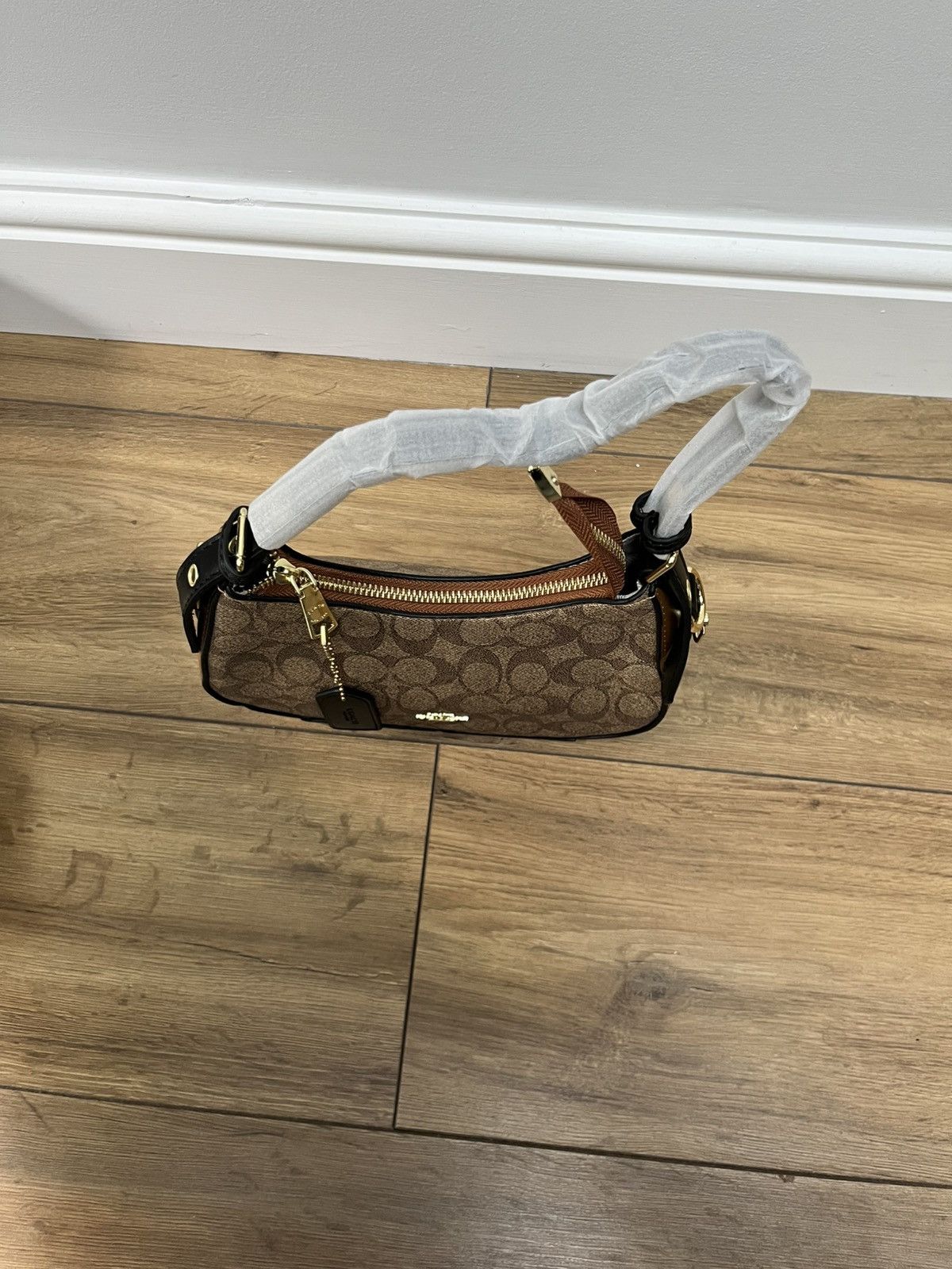 Coach Coach hand bag for women Size ONE SIZE - 8 Thumbnail