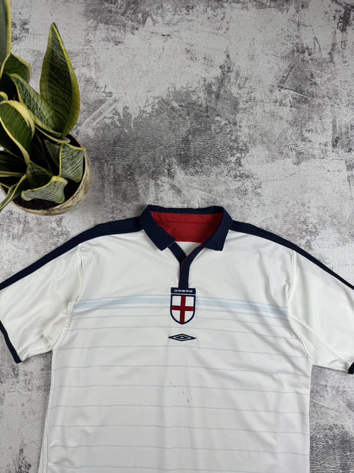 Umbro 00S England 2 in 1 2003/2004/2005 Football Jersey Shirt Tee Size US XL / EU 56 / 4 - 5 Thumbnail
