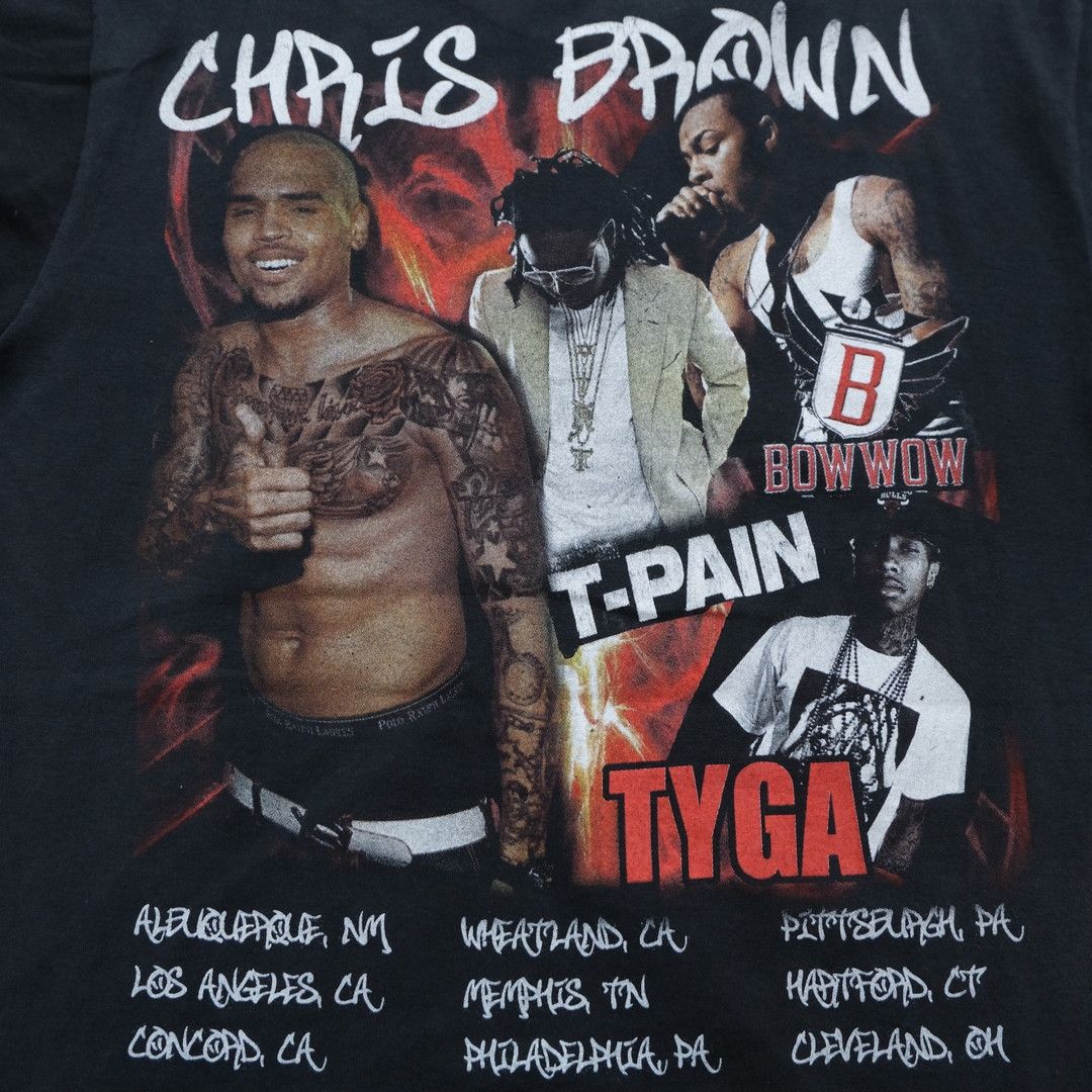 Rap Tees 2000s Chris Brown F.A.M.E Tour Black Tee-Unisex Size US M / EU 48-50 / 2 - 4 Thumbnail