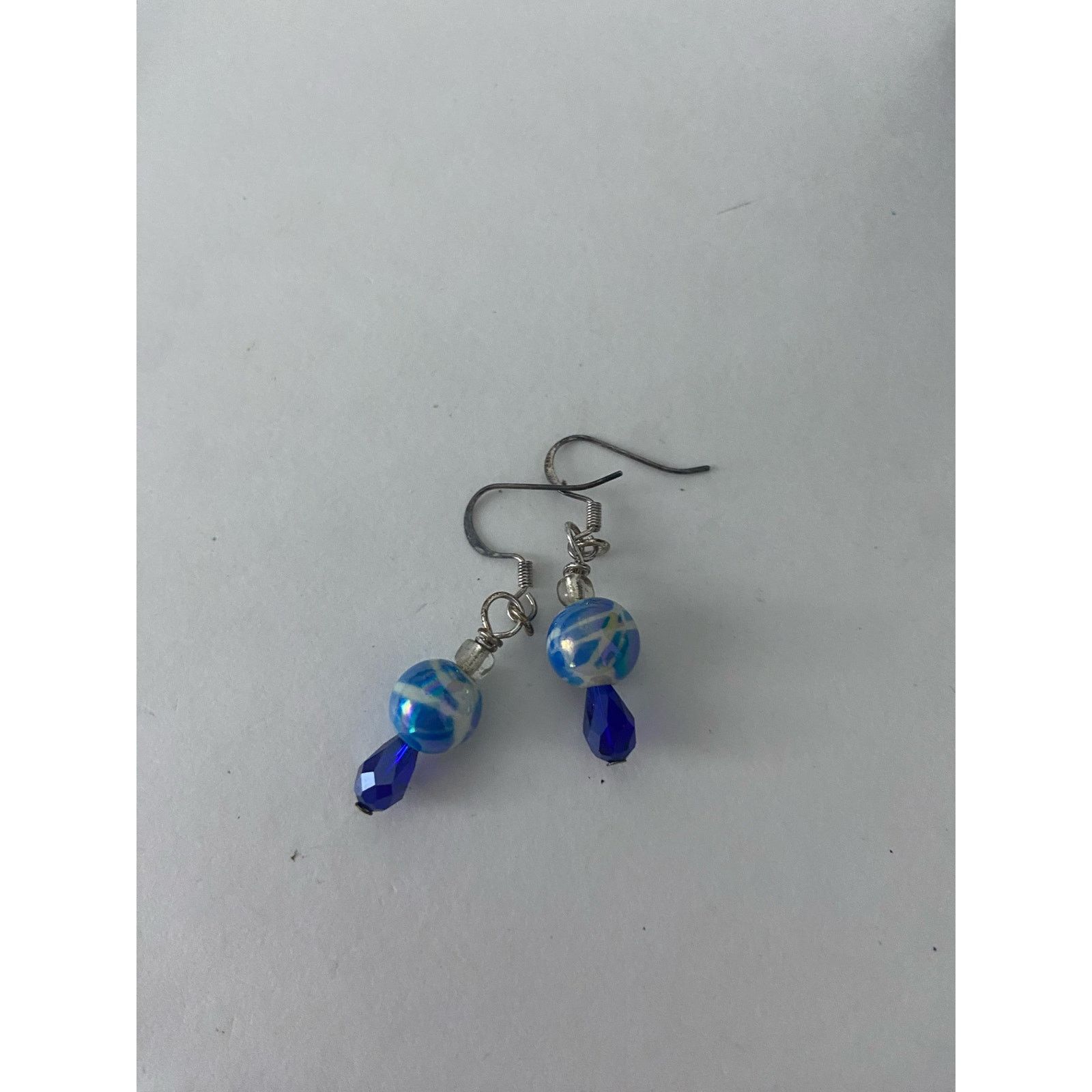 Handmade blue and white bead earrings Size ONE SIZE - 4 Thumbnail