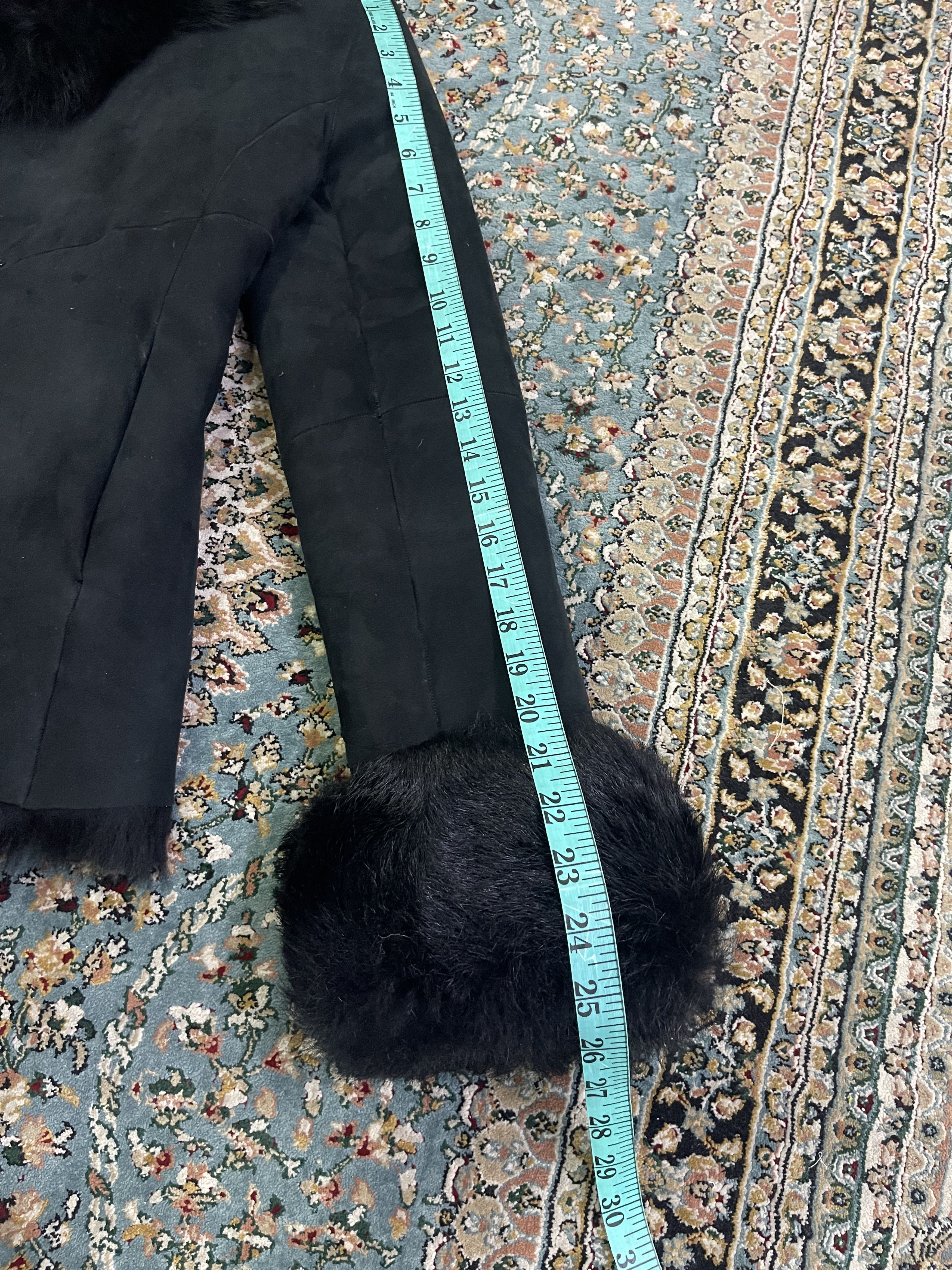 Luxury Black Fur Trim Winter Jacket Plush Fur Collar Cuffs