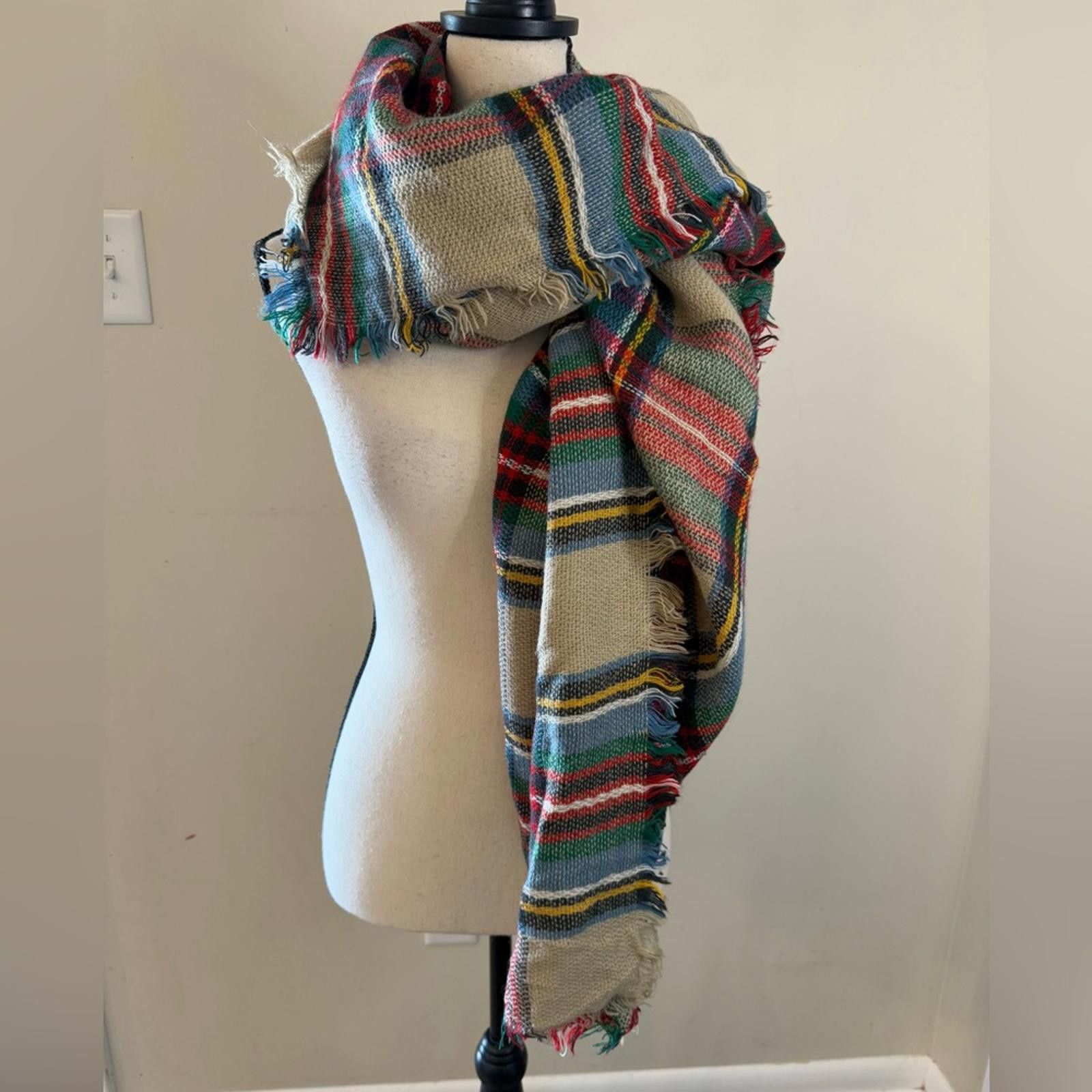 Other Plaid wrap fringe scarf red green cream multicolored Size ONE SIZE - 1 Thumbnail