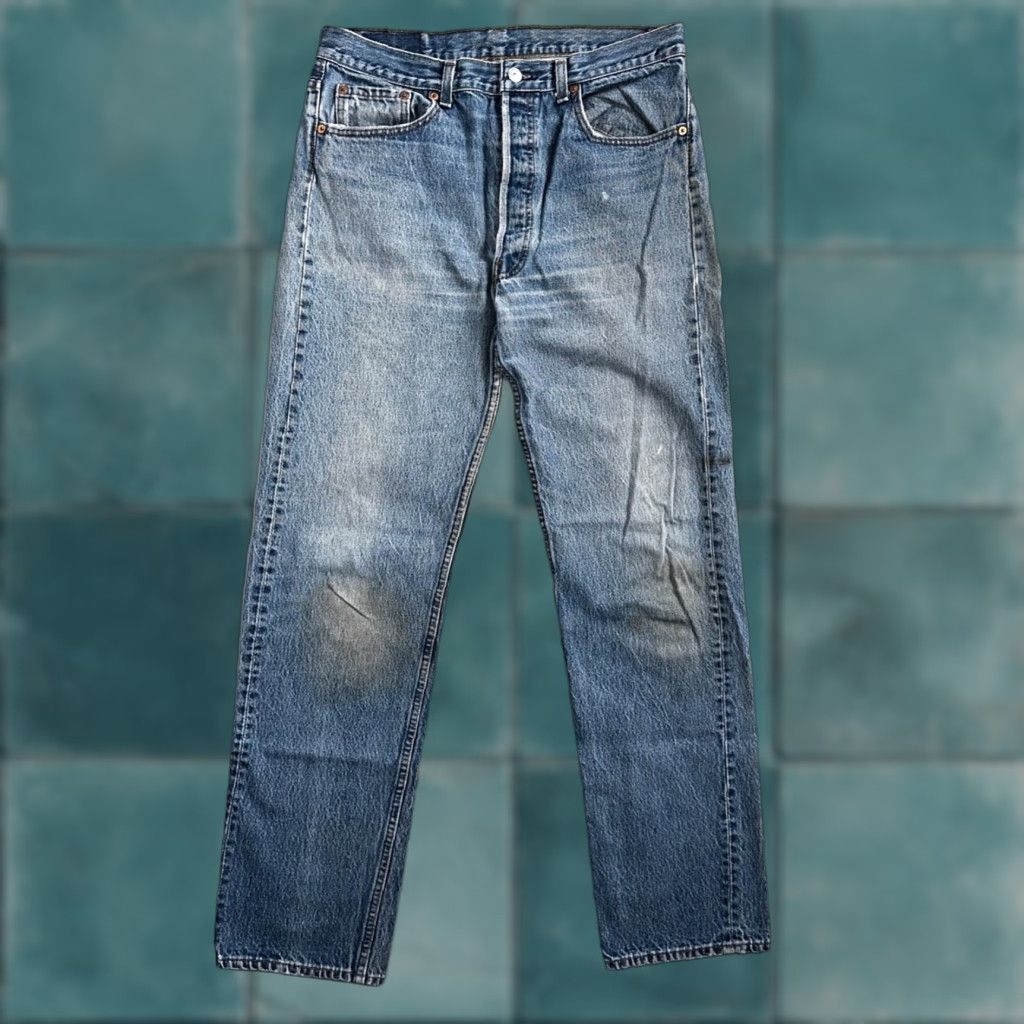 Levi's VINTAGE Levis 501 90s USA XX Straight Leg Jeans 35x36 Blue Light Wash 32x32 Men Size US 35 - 1 Thumbnail