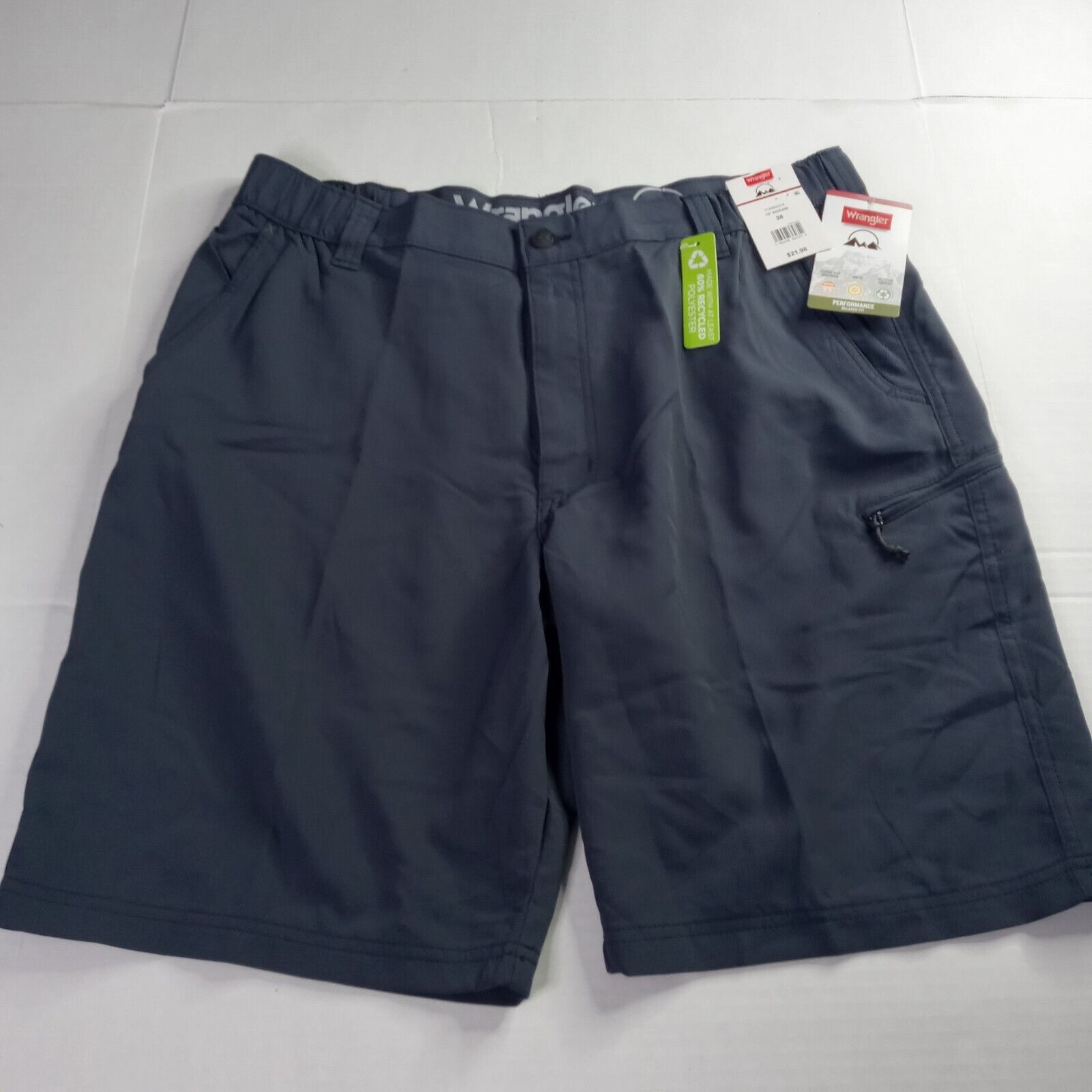 Wrangler Wrangler Cargo Shorts Relaxed Fit Men's 38 Blue 10” inseam Size US 38 / EU 54 - 1 Thumbnail