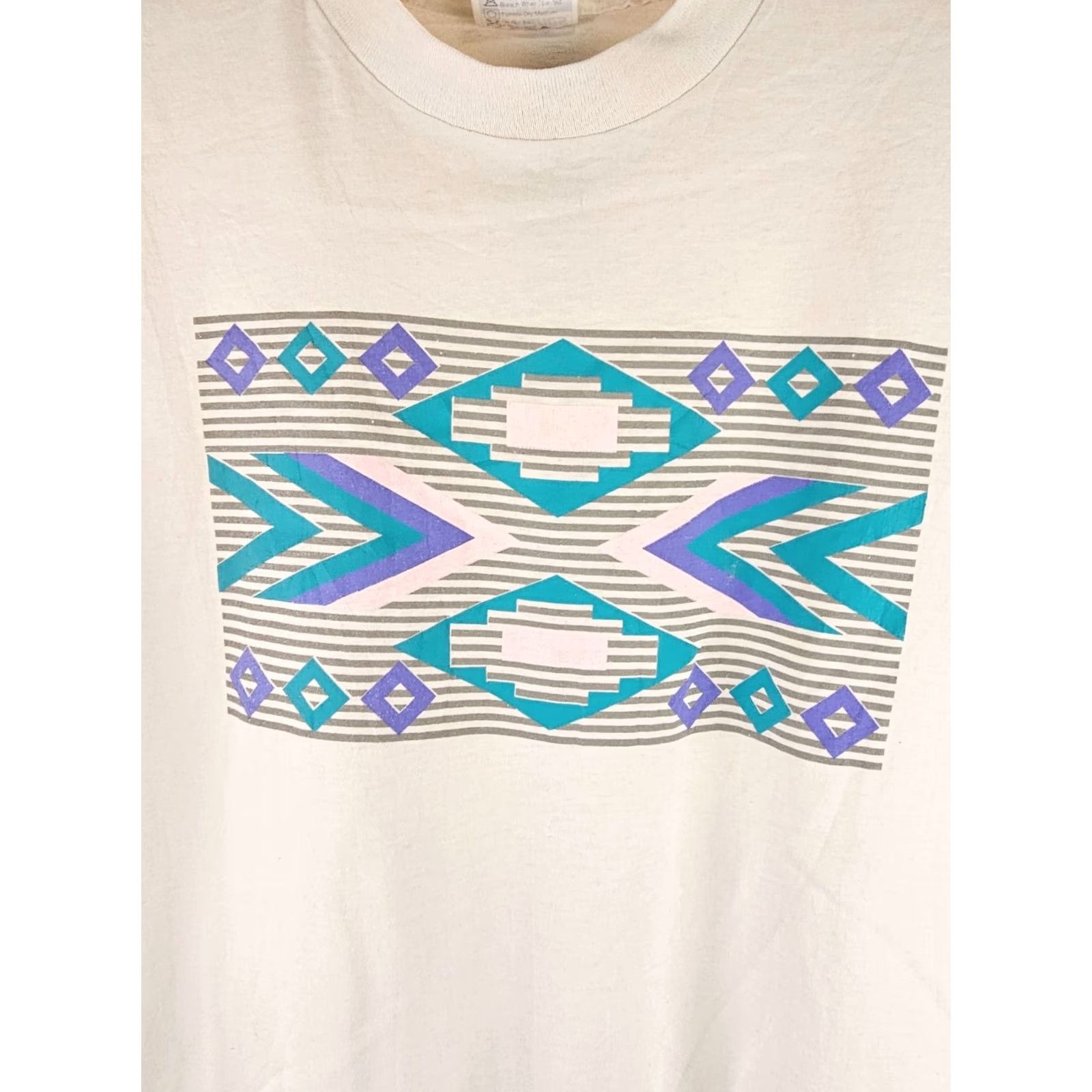 Hanes VINTAGE Hanes T-Shirt 50/50 White XL Adult Mens 90s Aztec Navajo Print Paper Thin Short Sleeve Round Neck Shirt XL Mens White 27inch Back 23inch Size US XL / EU 56 / 4 - 2 Thumbnail