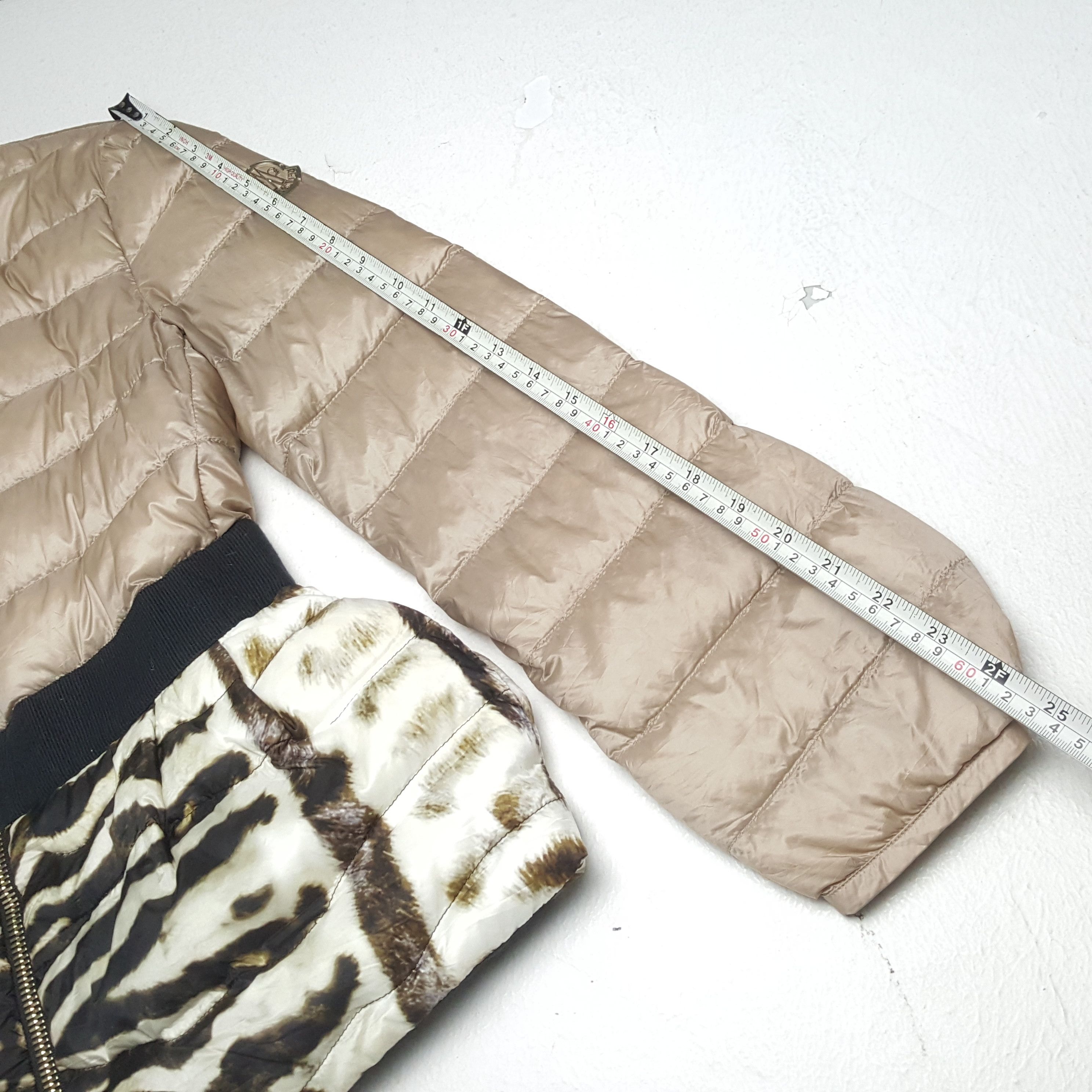 Moncler × Vintage MONCLER Italian Brand Fashion Style Puffer Jacket Size S / US 4 / IT 40 - 5 Thumbnail