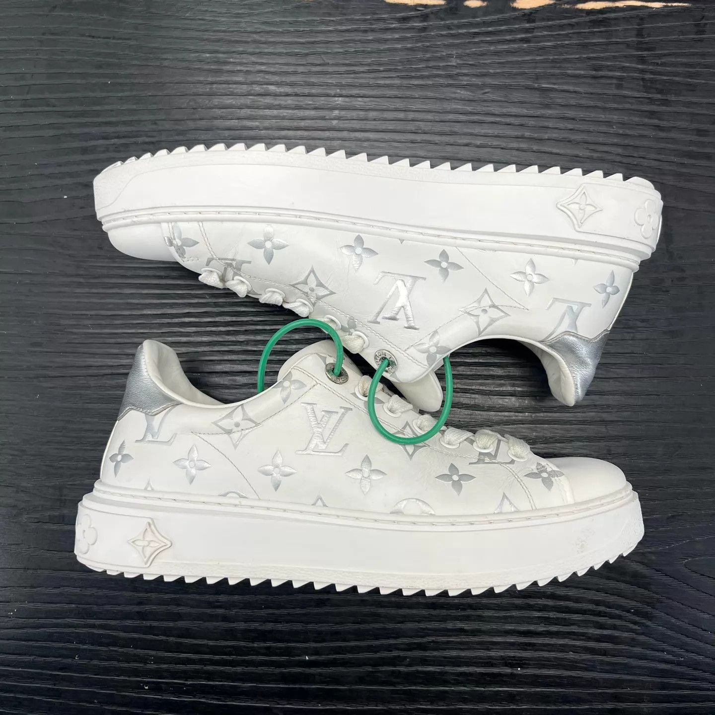 Louis Vuitton LV Time Out Silver/White Sneaker 38 Original Box Like New Size US 7.5 / IT 37.5 - 3 Thumbnail