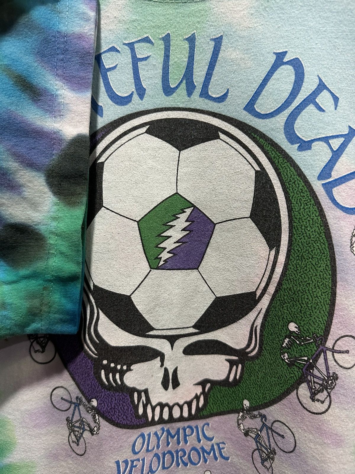 Band Tees × Liquid Blue × Vintage Vintage 90s Grateful Dead Olympic Velodrome Tee Size US L / EU 52-54 / 3 - 7 Thumbnail