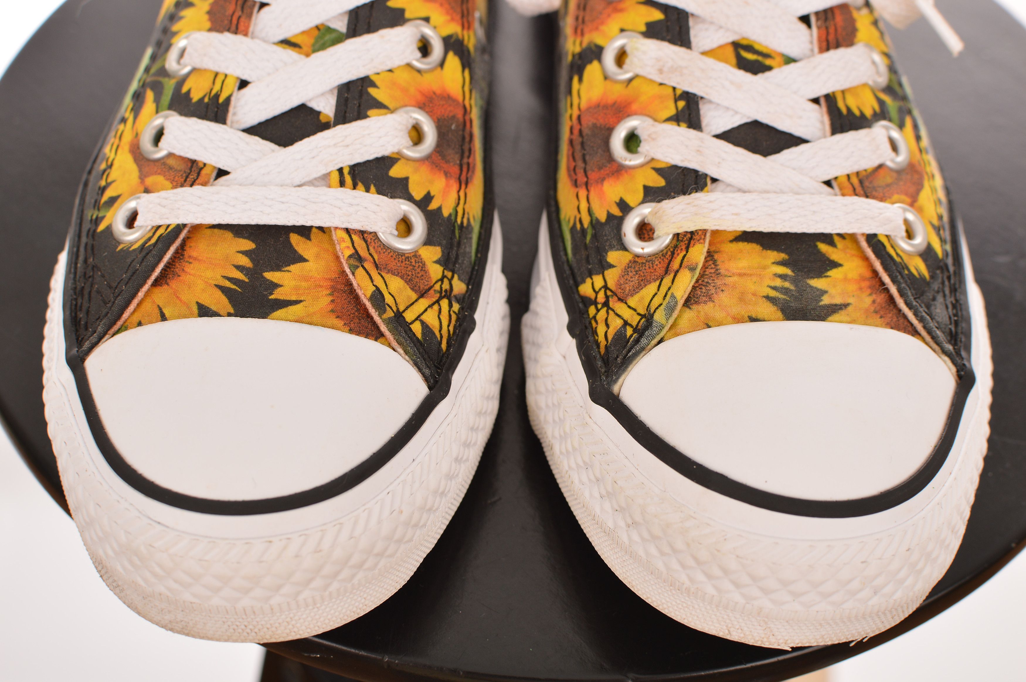 Converse Converse Sunflower Floral Sneakers Shoes Size US 8 / IT 38 - 3 Thumbnail