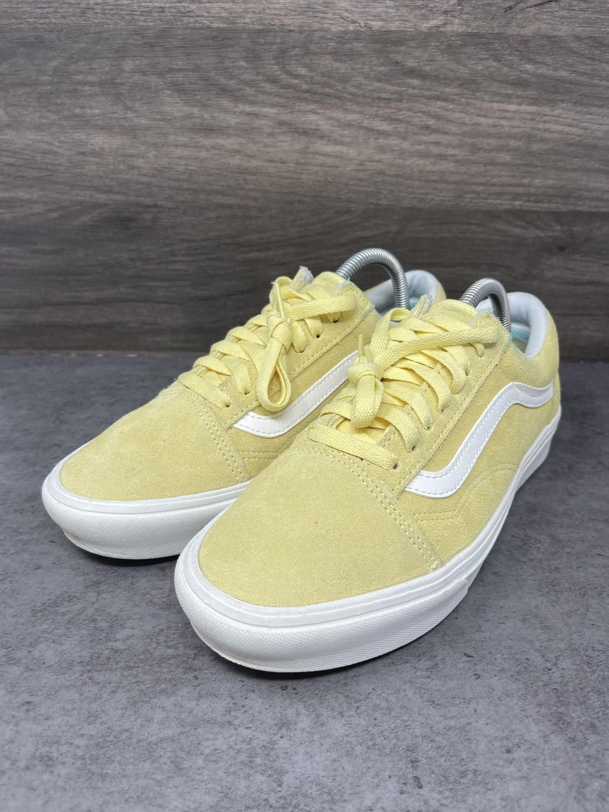 Vans Vans Old Skool Shoes Mens Size 8 Yellow Low Top Sneakers Size US 8 / EU 41 - 2 Thumbnail
