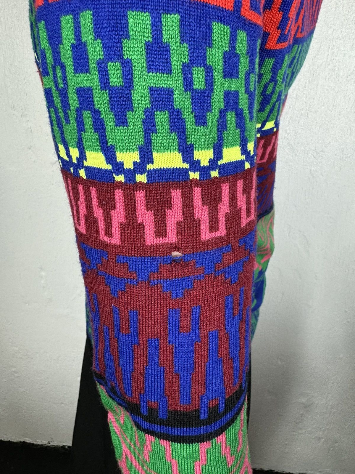 Alexander McQueen Alexander McQueen Turtle neck / mask sweater Size US M / EU 48-50 / 2 - 6 Thumbnail