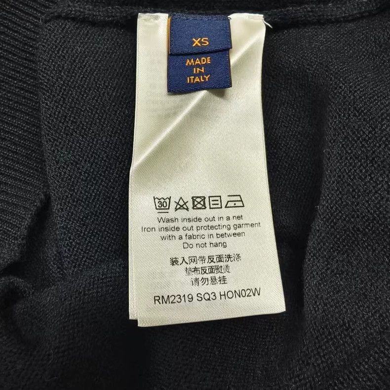 Louis Vuitton black louis vuitton dove print knit pullover-2507 Size US XS / EU 42 / 0 - 4 Thumbnail