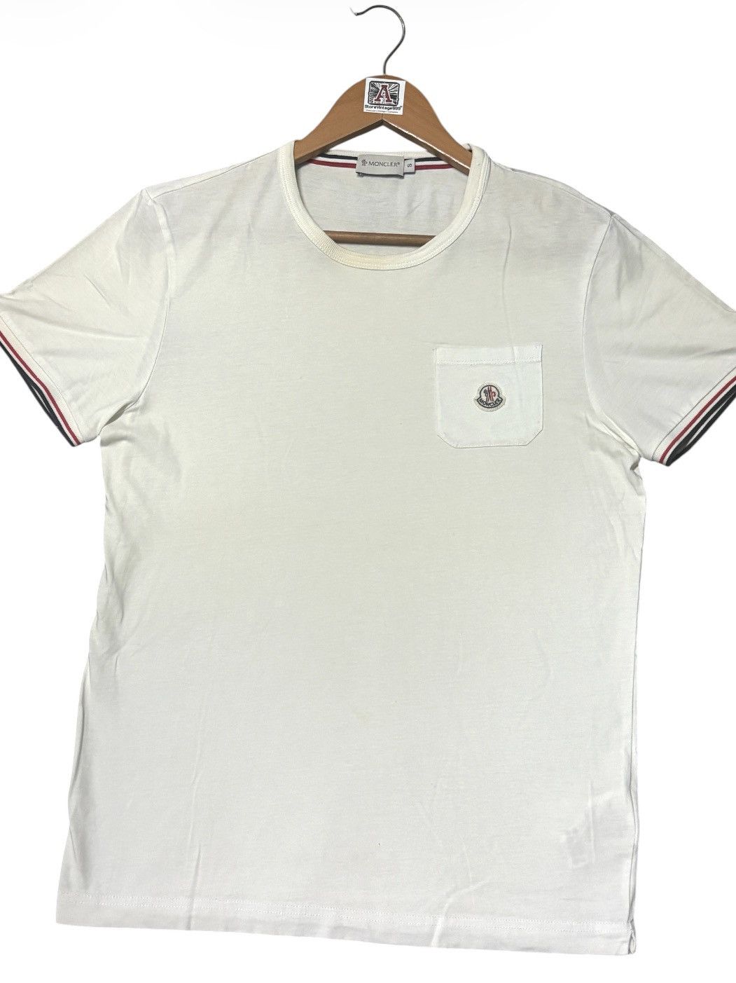 Moncler 💸BINDDING OFFER💸MONCLER MAGLIA SMALL LOGO POKET TSHIRT TEE💥 Size US S / EU 44-46 / 1 - 4 Thumbnail