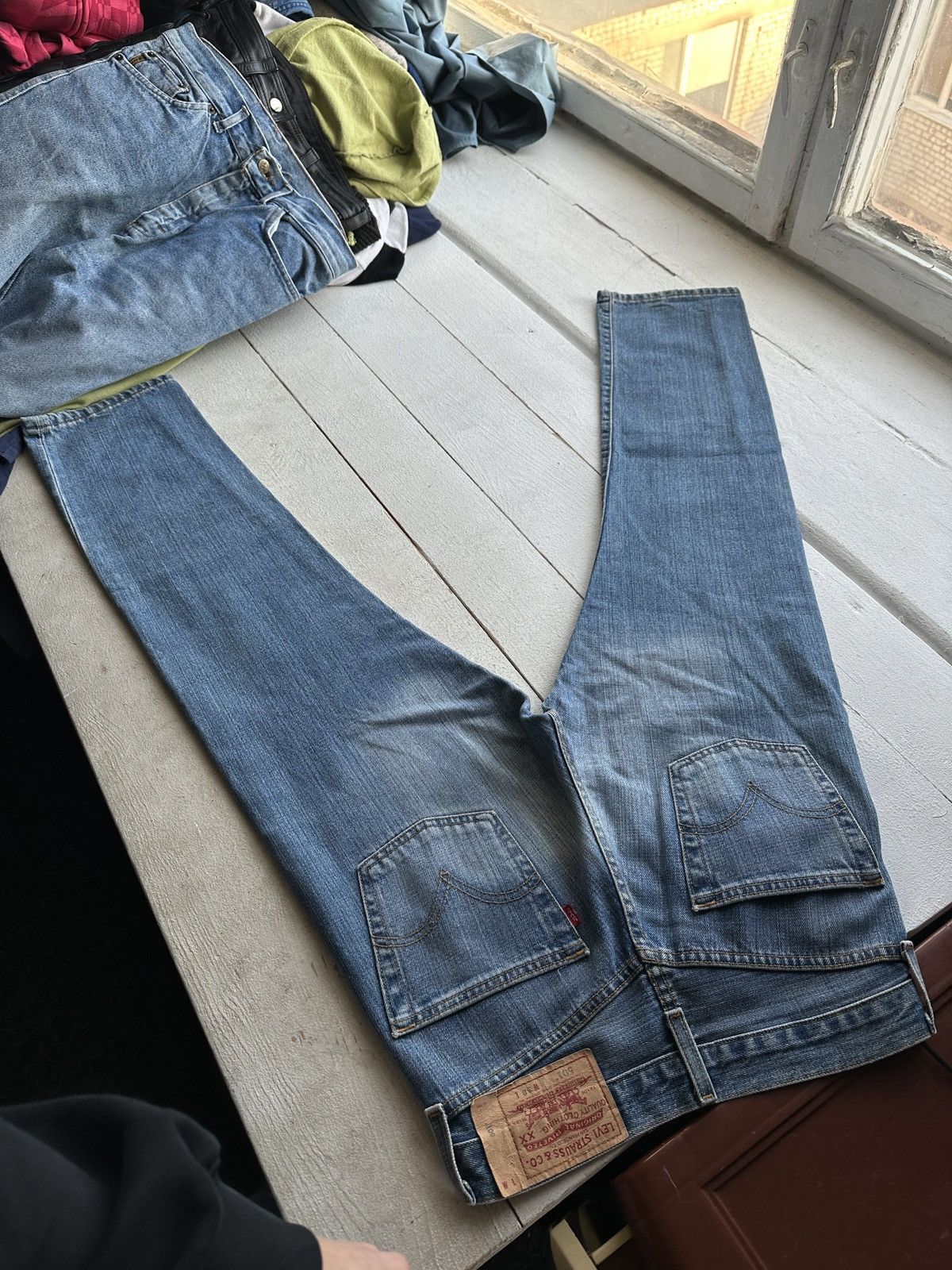 Levi's 🚨Vintage 90s Levis Jeans 501 LEGEND y2k Light Wash Denim Size US 28 / EU 44 - 9 Thumbnail